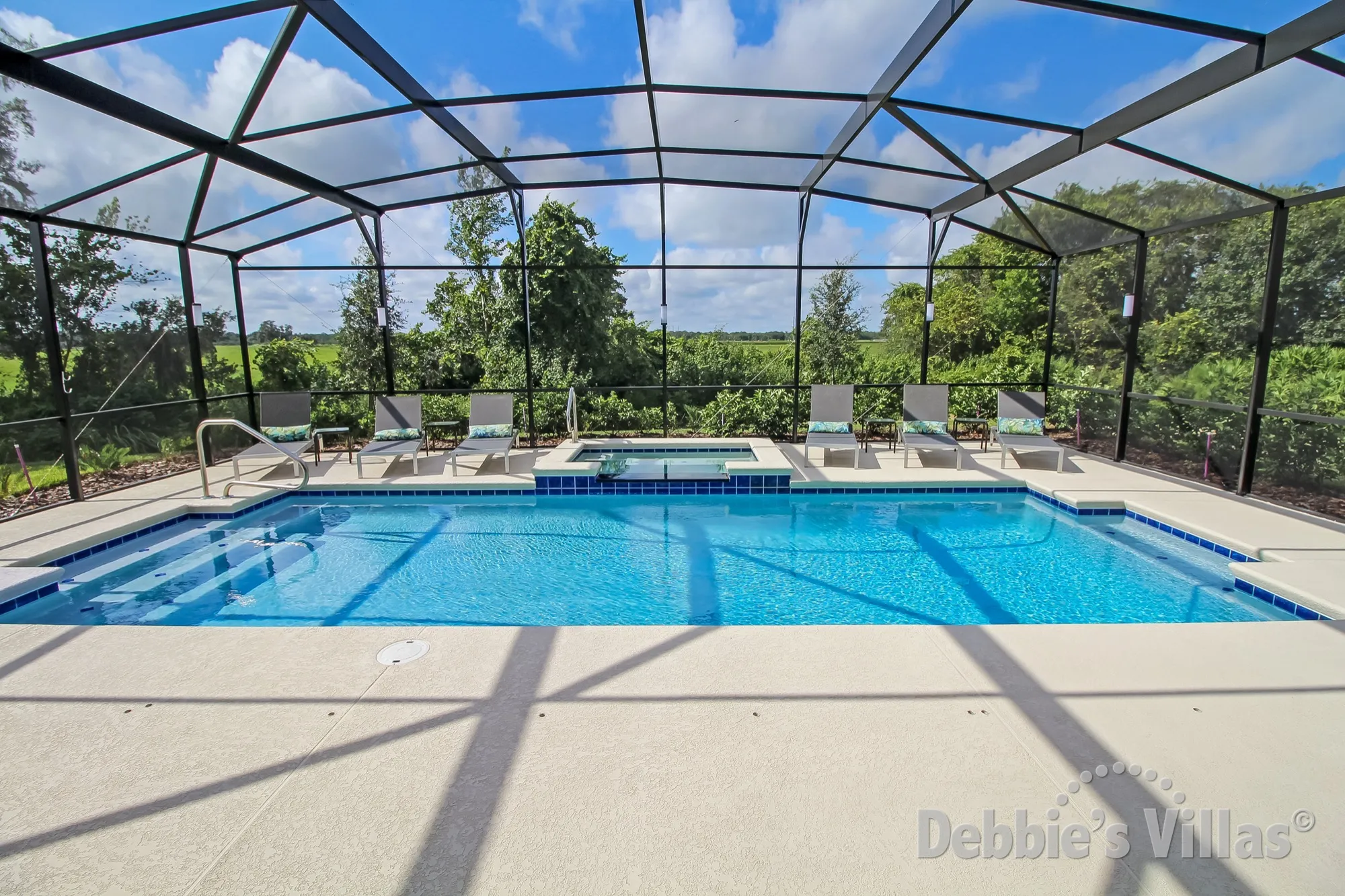 Large sunny southwest-facing pool deck on Solterra