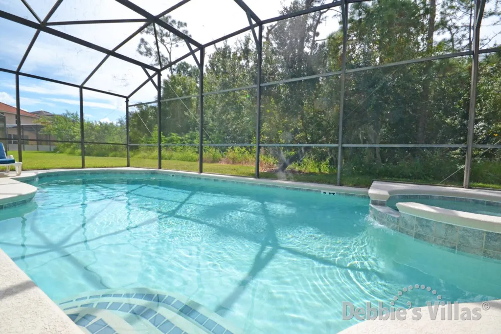 Easy access steps into the pool on Bella Vida