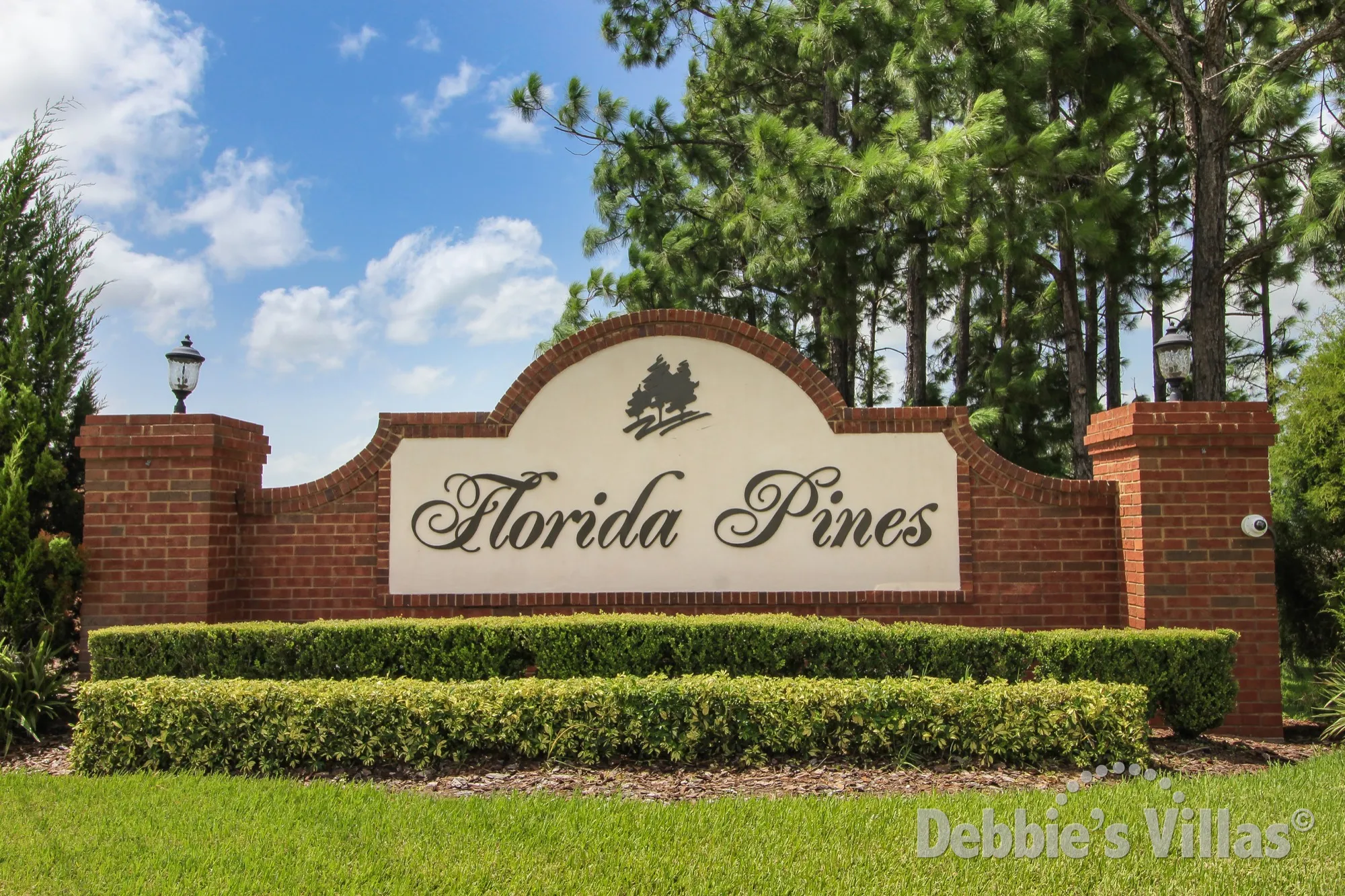 Florida Pines community in Davenport with vacation villas to rent close to Disney World