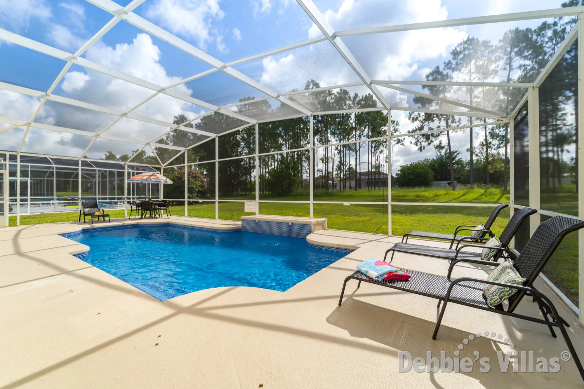 Sunny pool deck on Highlands Reserve with no rear neighbours