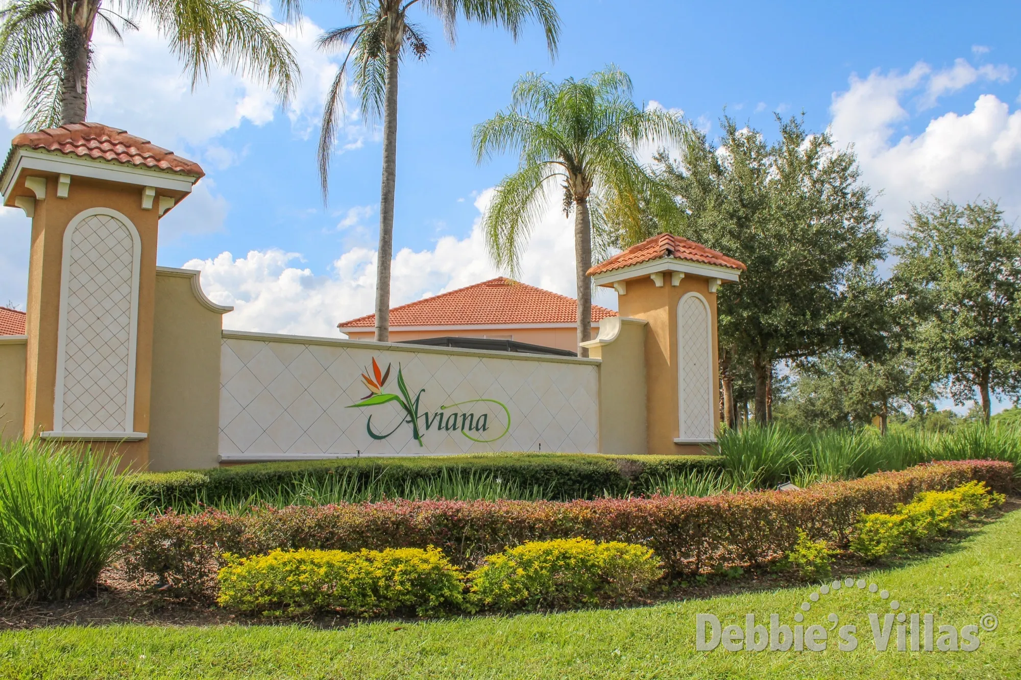 Aviana resort, modern rental villas, close to Disney, games room, south or west-facing private pool