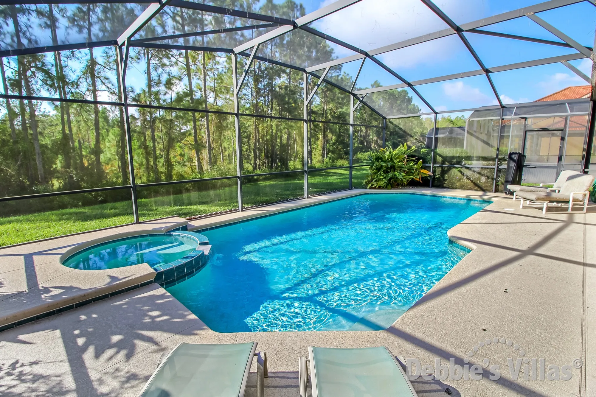 Watersong villa with south-facing private pool and spa and scenic view