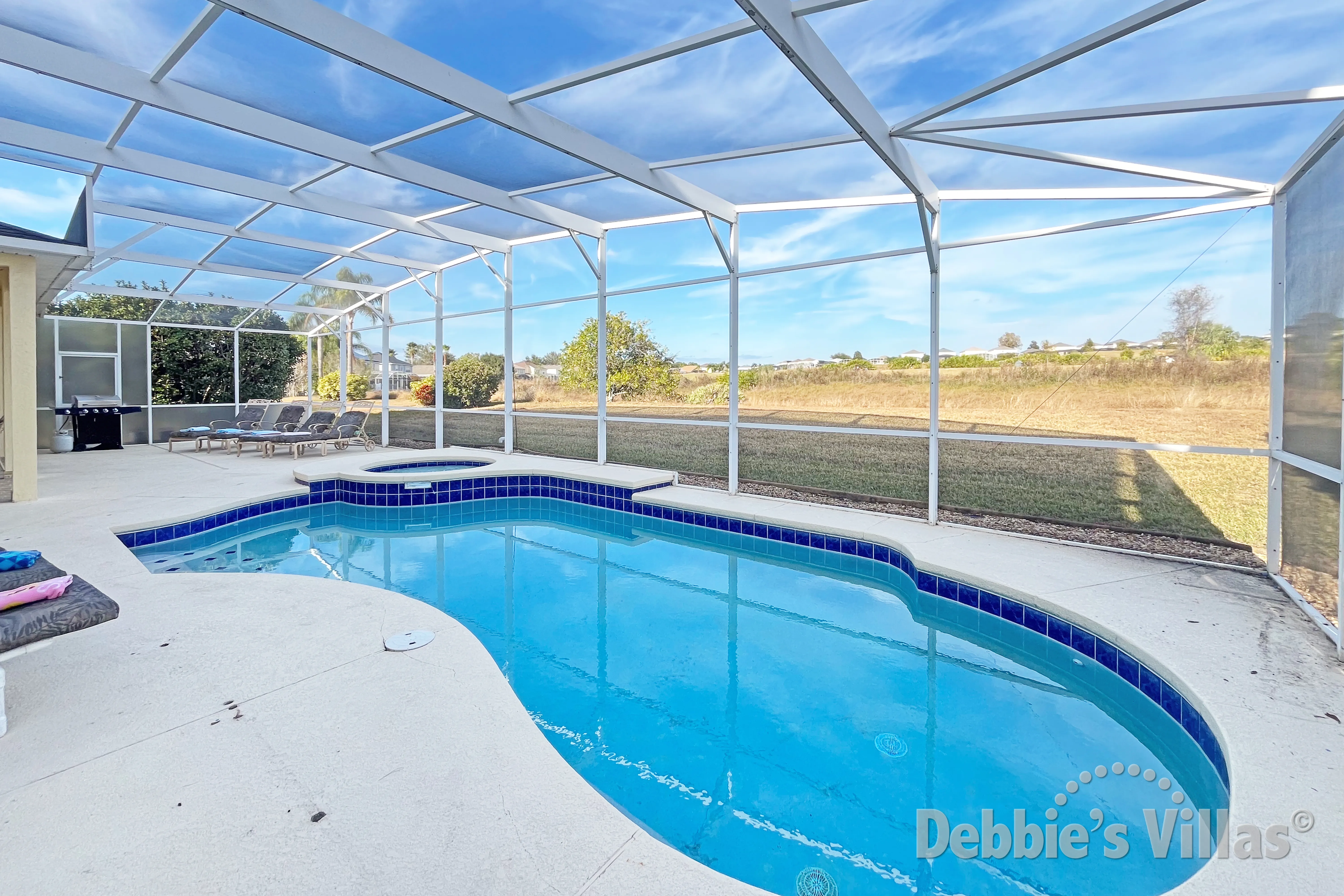 Conservation views and no overlooking neighbours to the rear of this vacation villa in Davenport