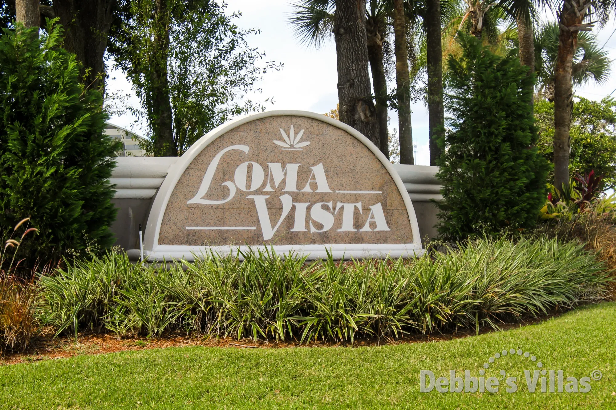 Entrance to Loma Vista