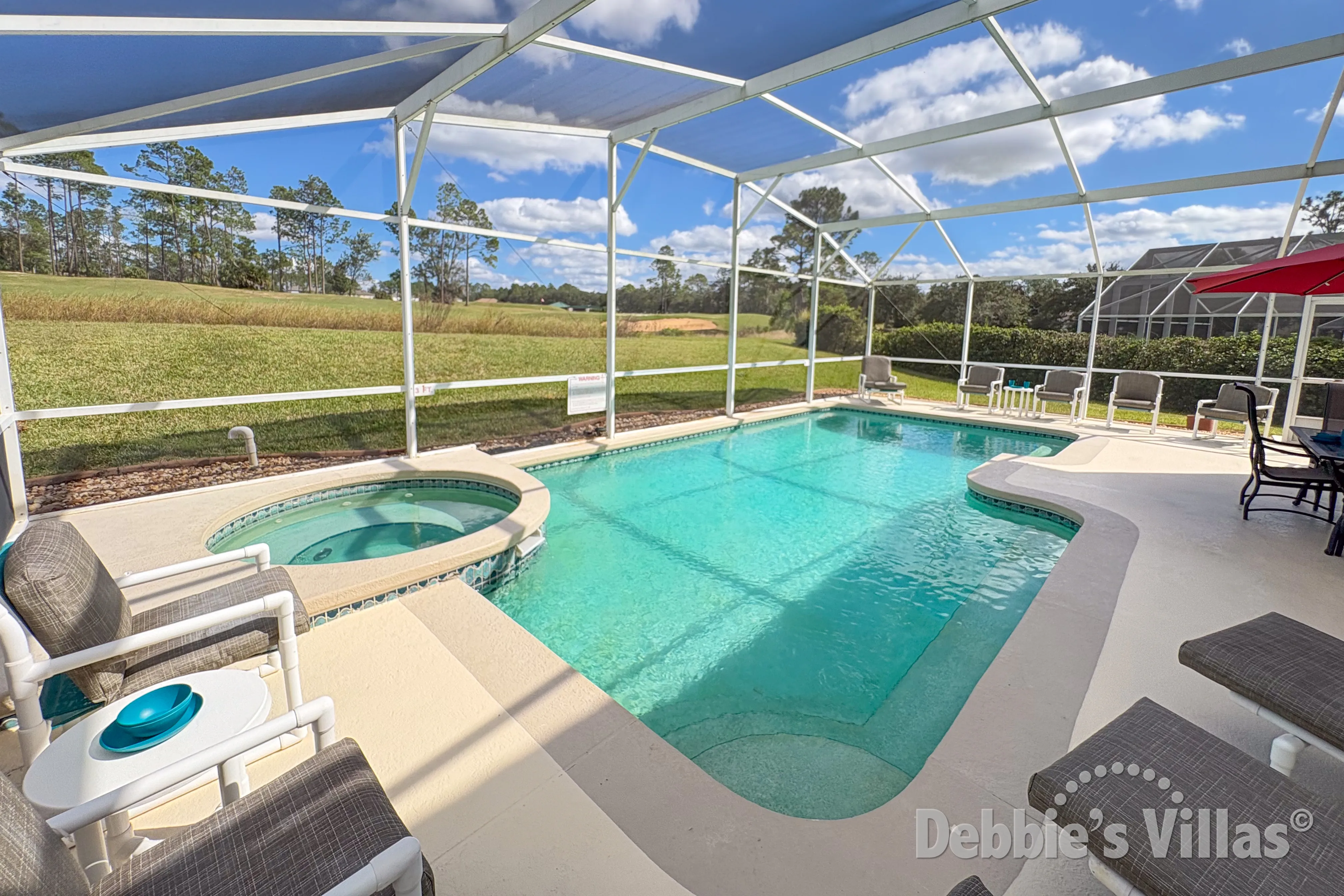 Private pool and spa with golf course views at this vacation villa on Highlands Reserve in Davenport