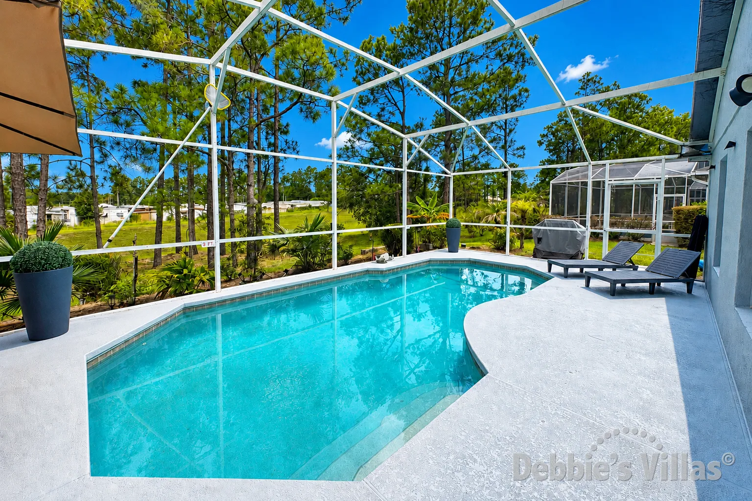 Southwest-facing pool at this vacation villa on Highlands Reserve in Davenport 
