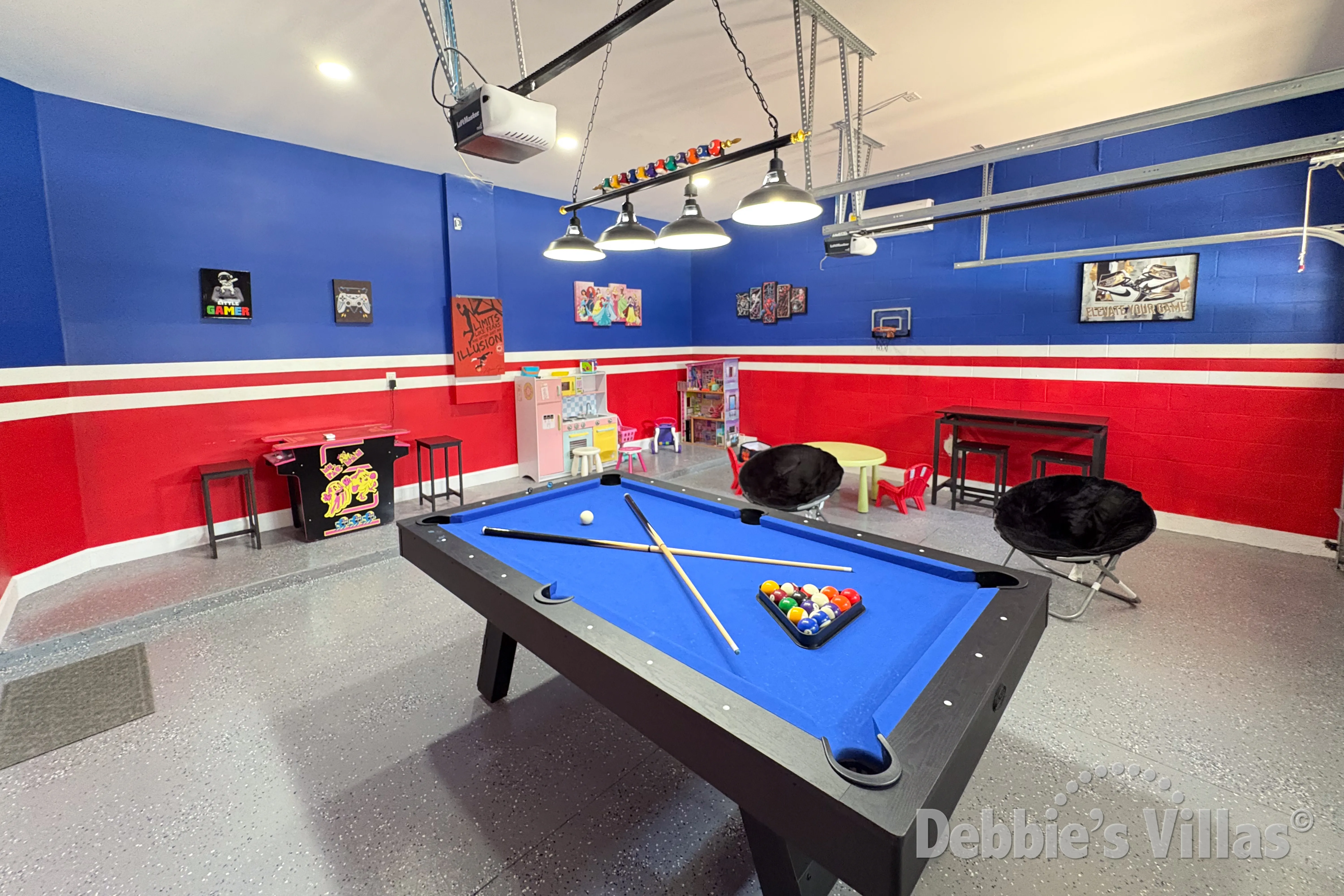 Air-conditioned games room at this vacation villa on Reunion in Davenport 