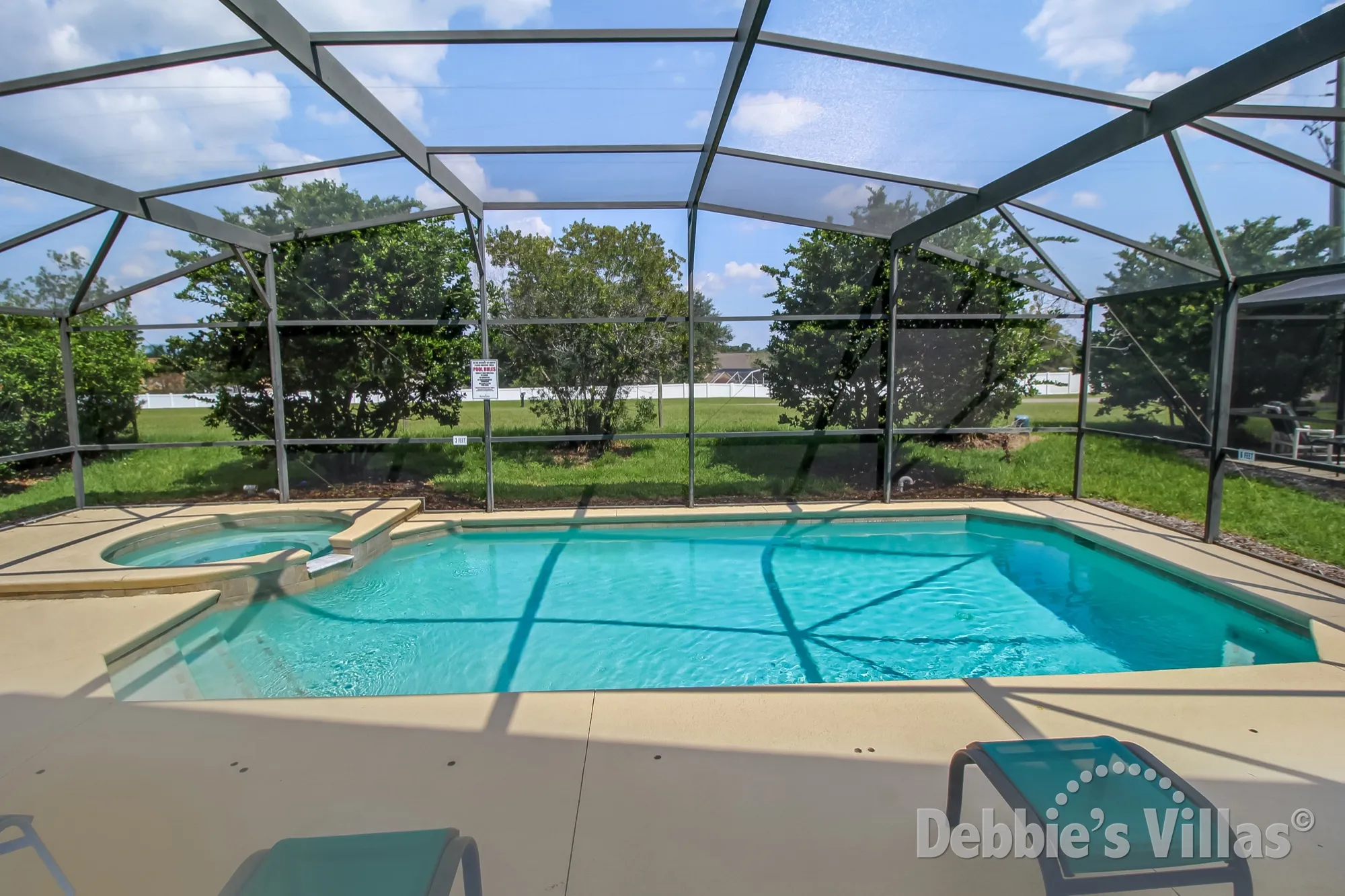 No neighbours to the rear of  this Glenbrook villa in Clermont