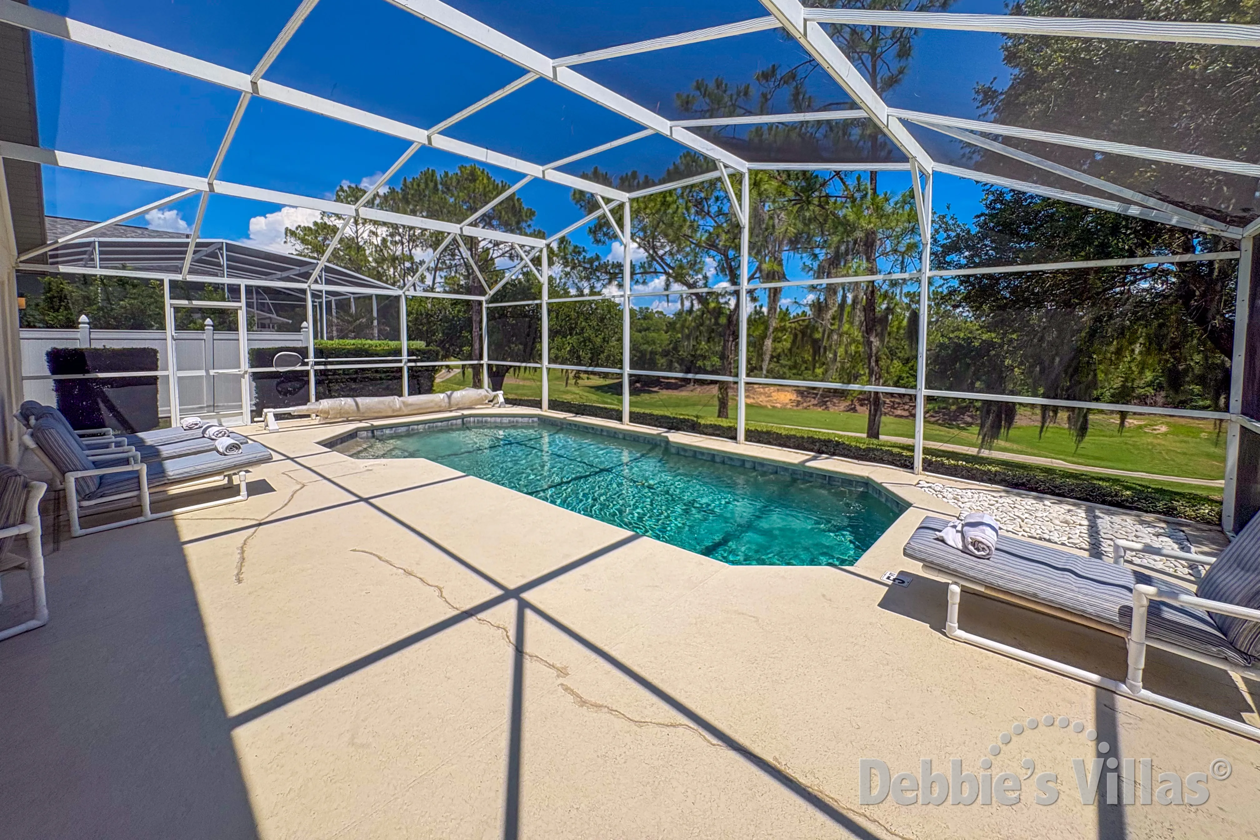 Southeast-facing pool at this vacation villa Southern Dunes in Haines City 