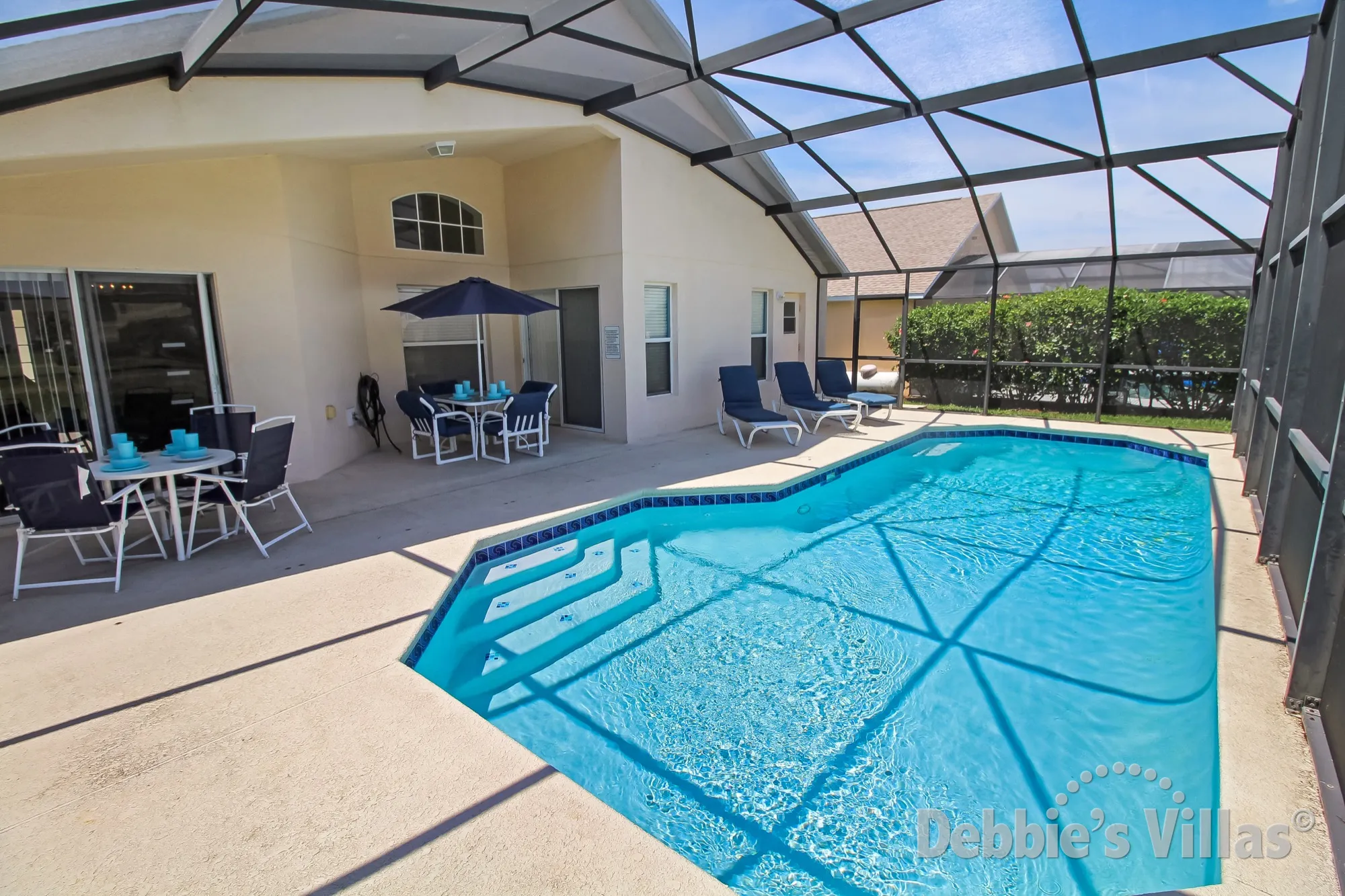 Emerald Island villa with a large private swimming pool