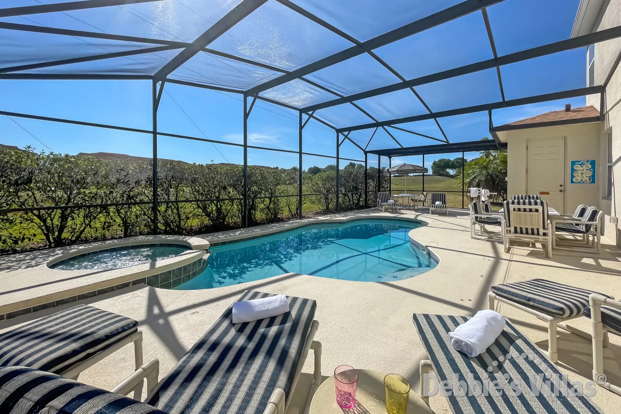 Plenty of space around the pool of this vacation villa in Davenport