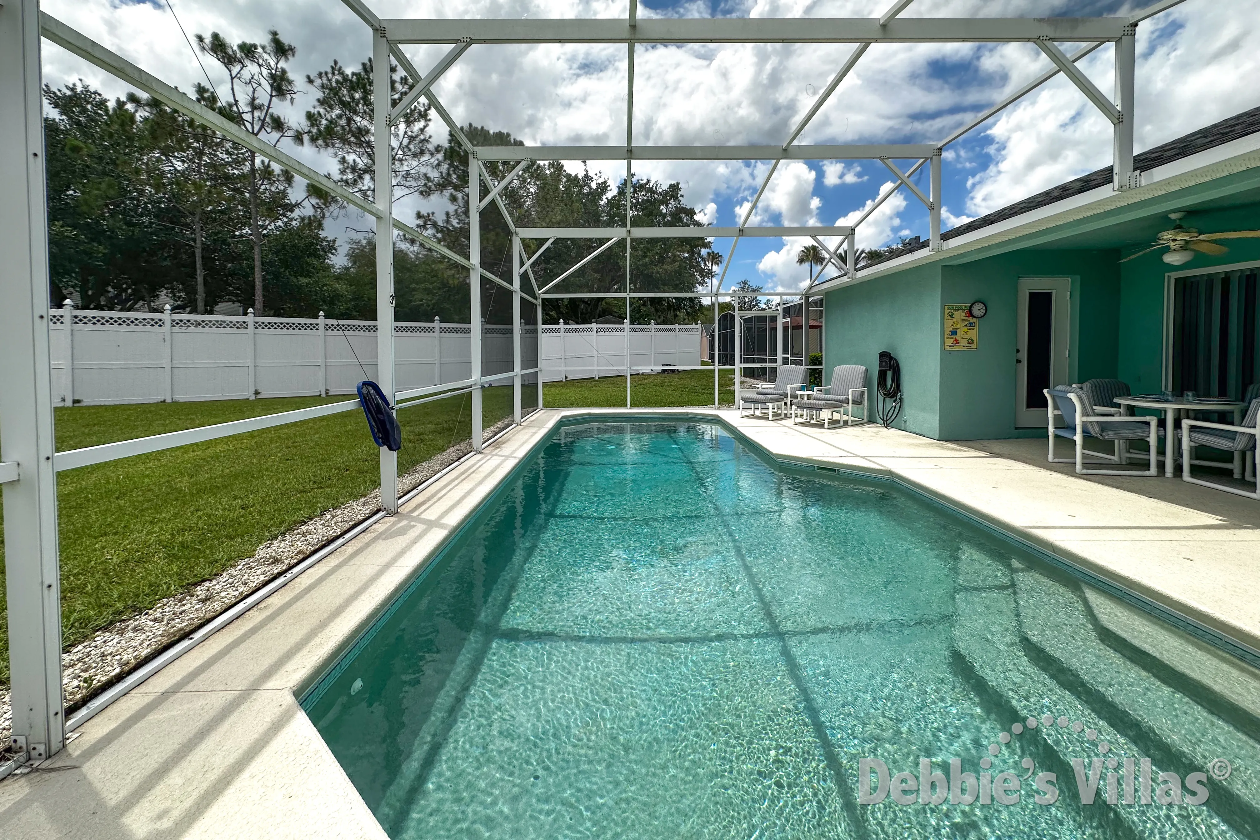 Easy access steps into the pool at this Davenport vacation villa