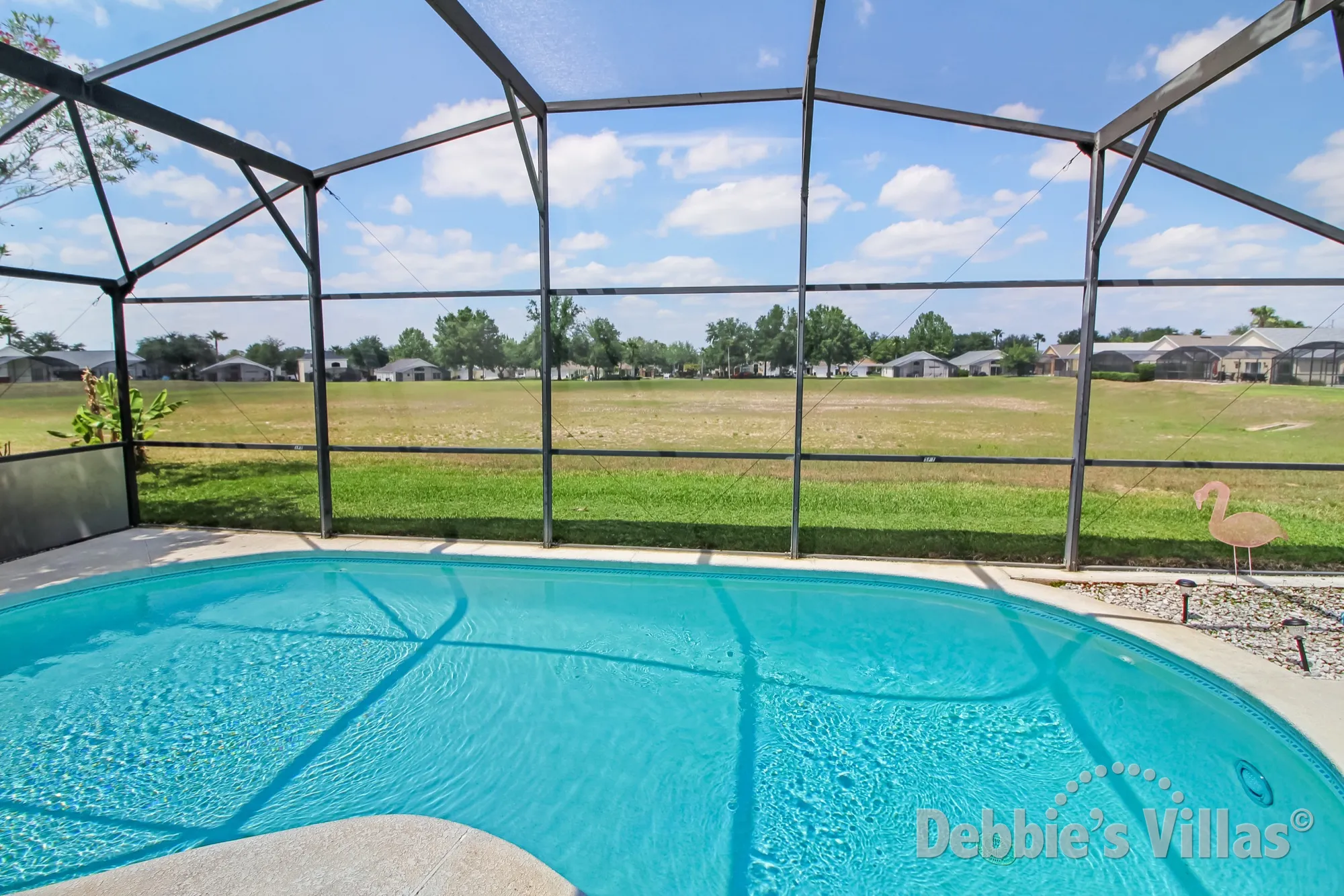 Westridge villa in Davenport with no rear neighbours from the pool deck