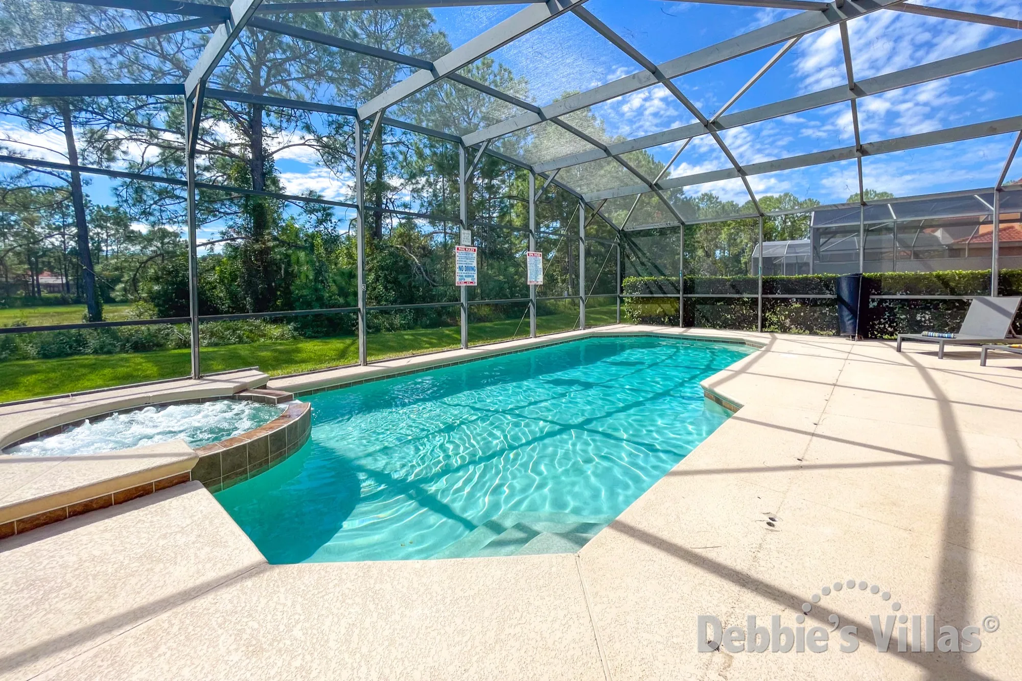 Gorgeous south-facing pool and spa at this Watersong vacation villa