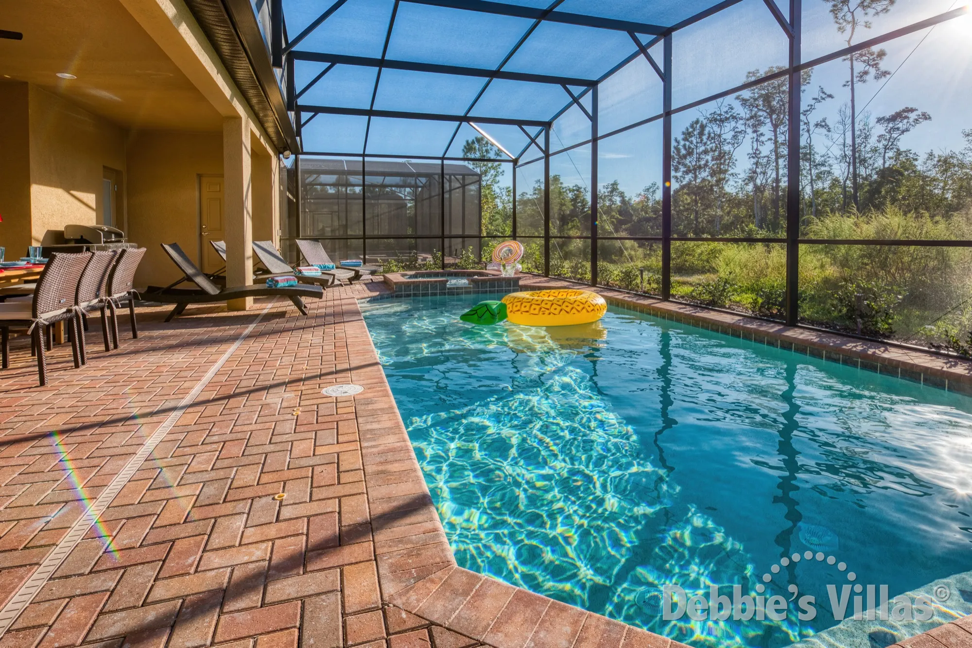Great privacy around the pool of this Windsor at Westside villa