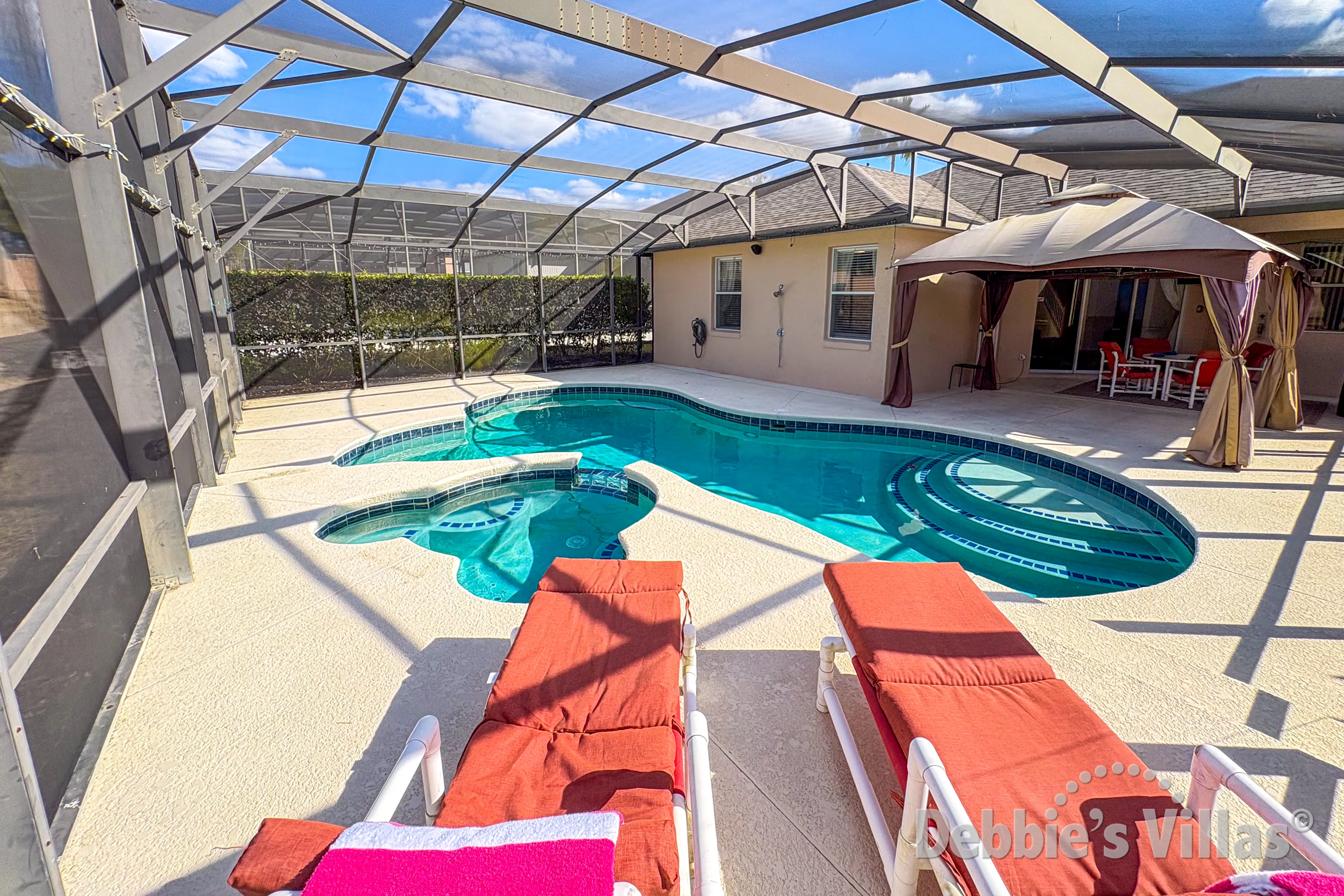 The perfect spot to lay back and top up your tan in the Orlando sunshine 