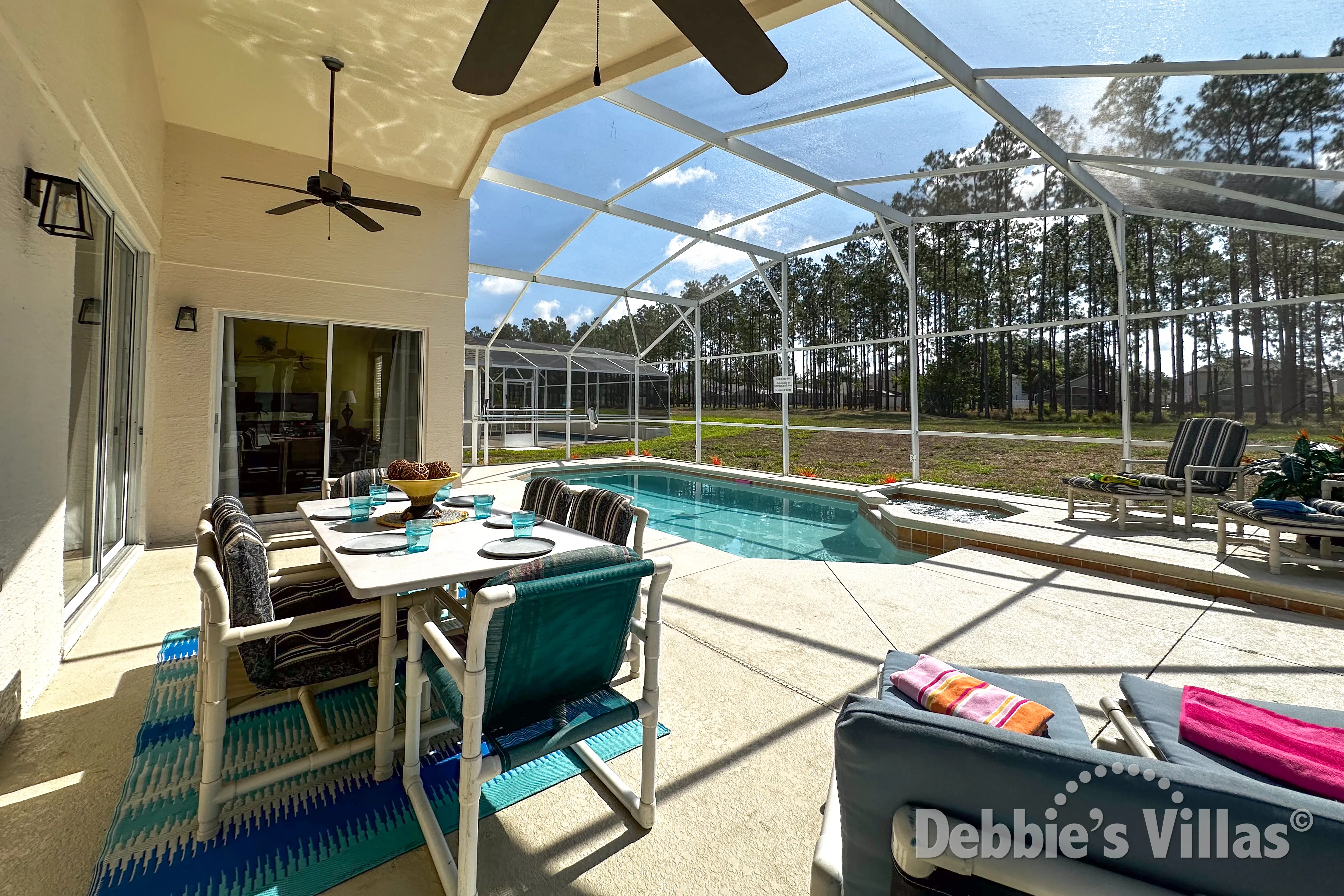 Private pool deck with conservation views in Davenport
