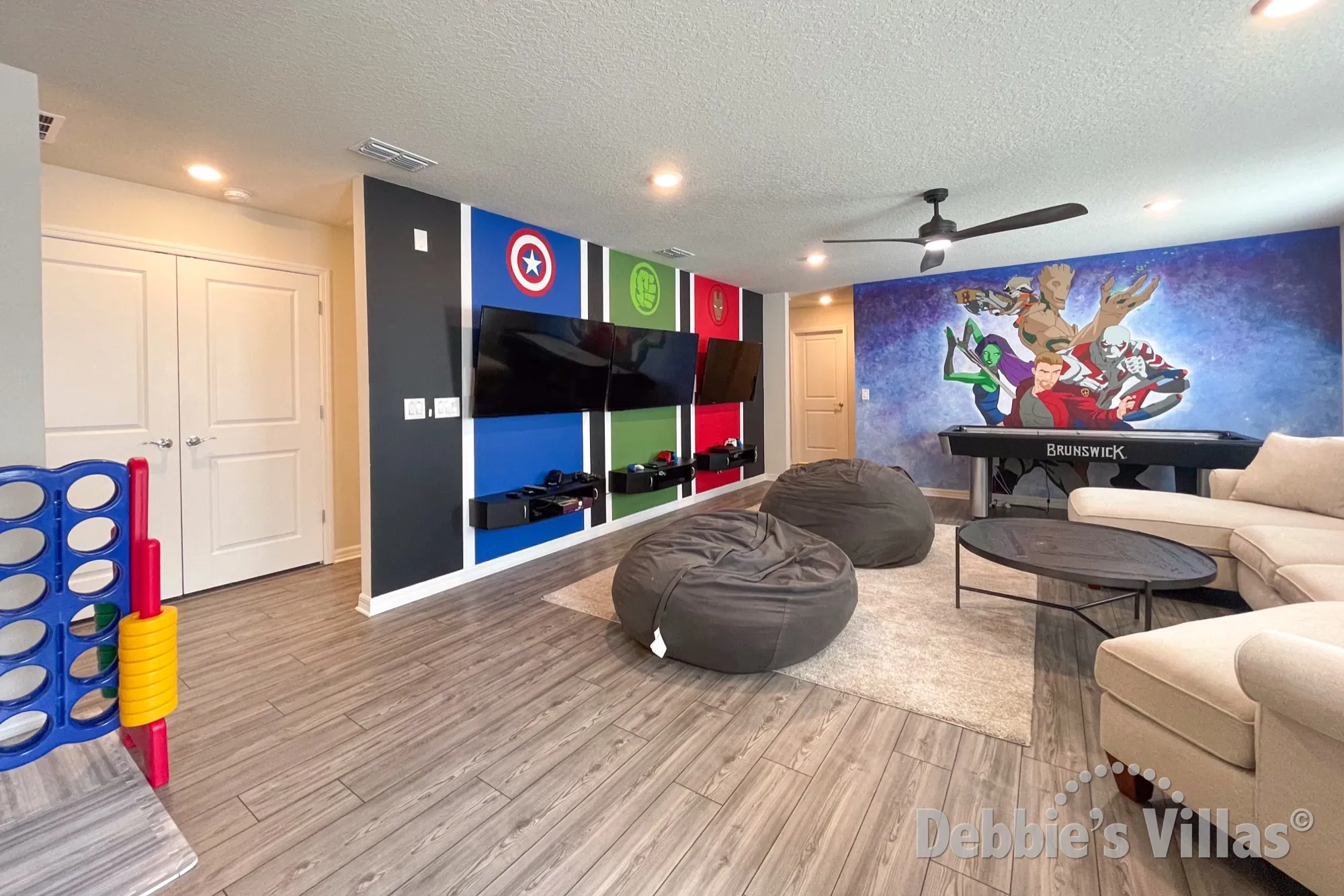 Upstairs games room area with air-conditioning