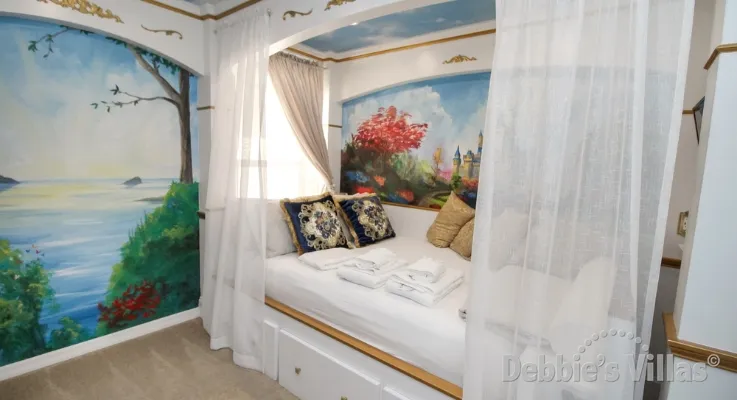 Debbie’s Villas vs Airbnb and Vrbo: Why Who You Book Your Orlando Villa With Matters
