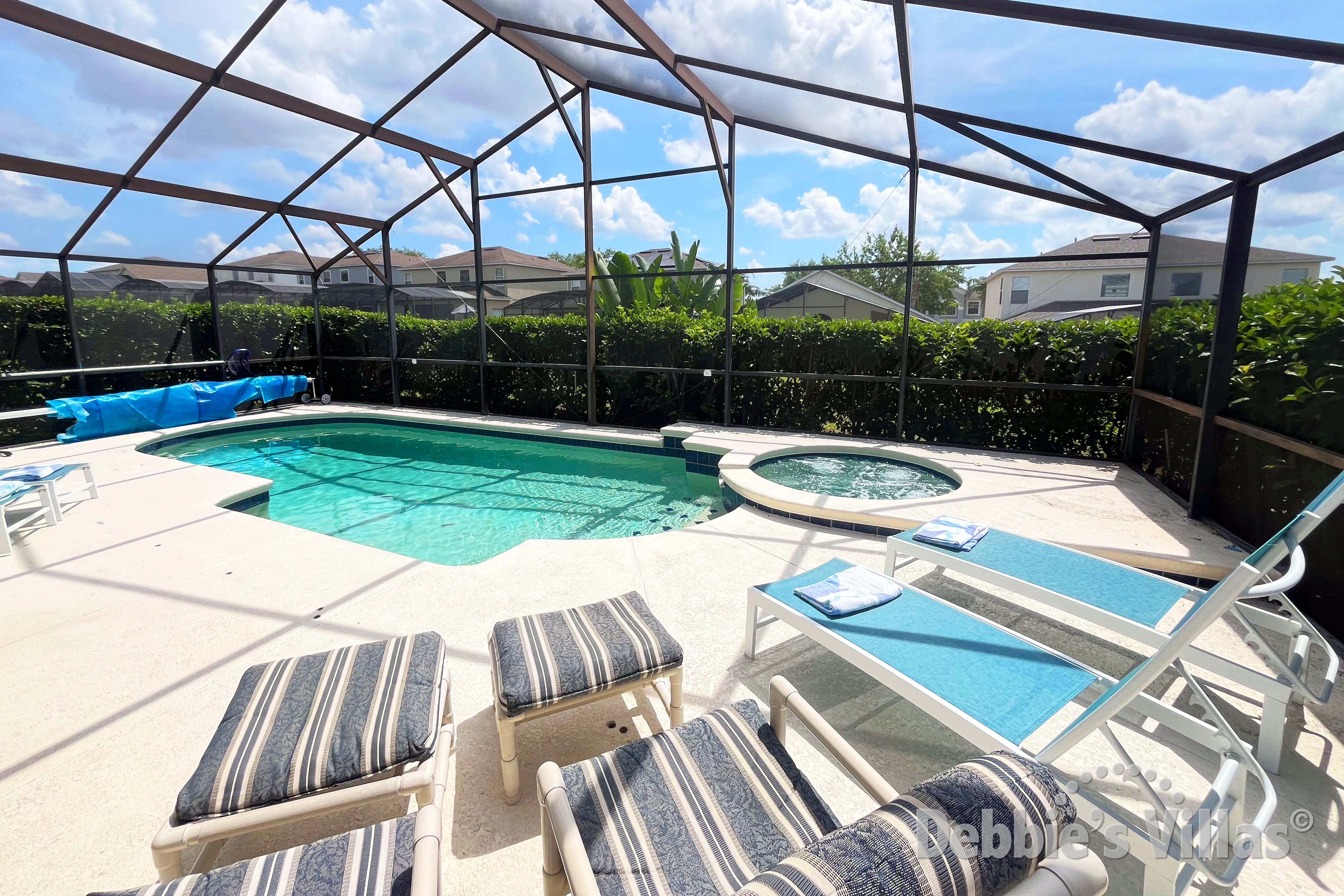South-facing pool and spa at this vacation villa on Highgate Park at Legacy Park in Davenport
