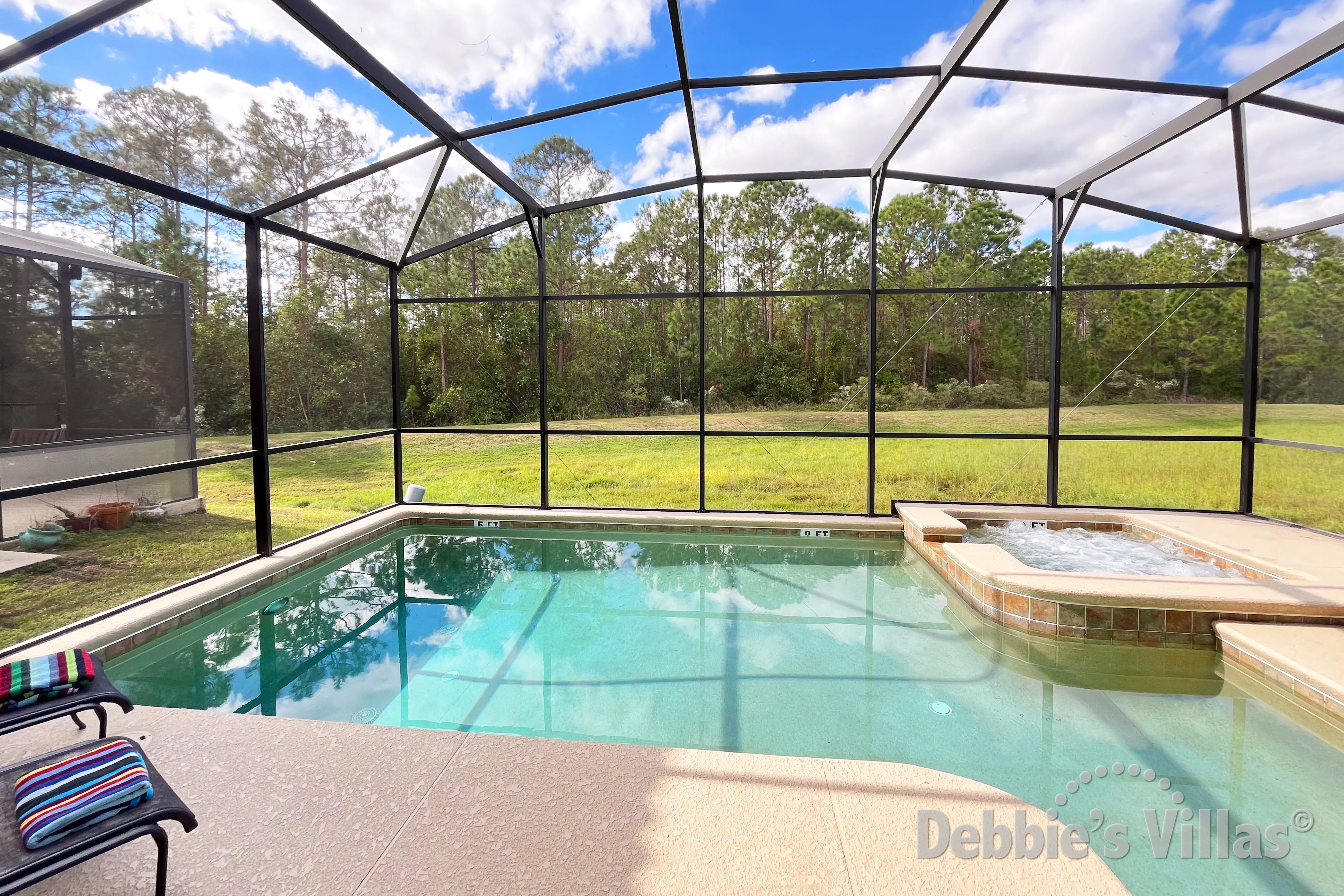 Beautiful scenic views from this west-facing pool deck on Paradise Palms in Kissimmee