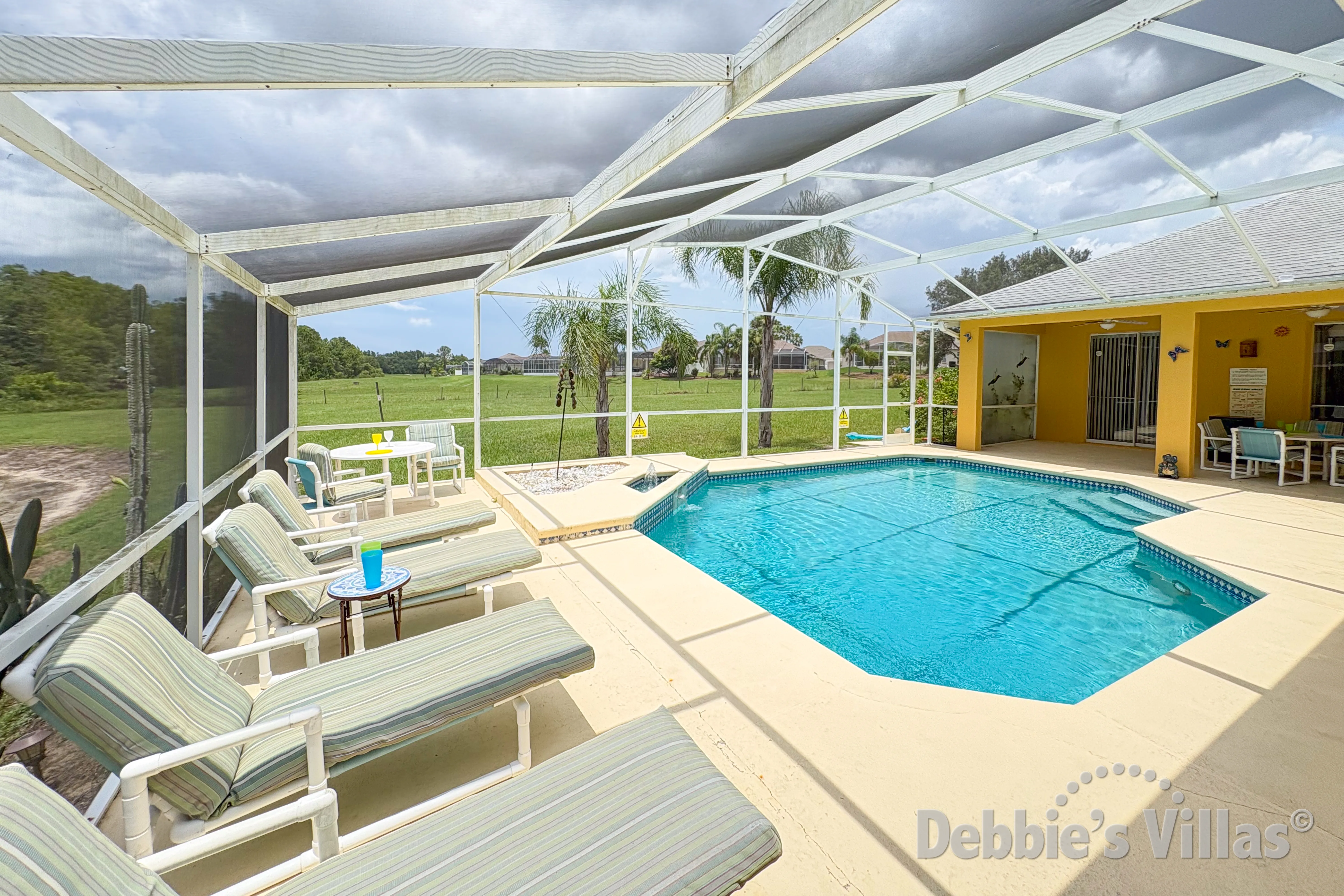 West-facing private pool at this vacation villa on Westridge in Davenport