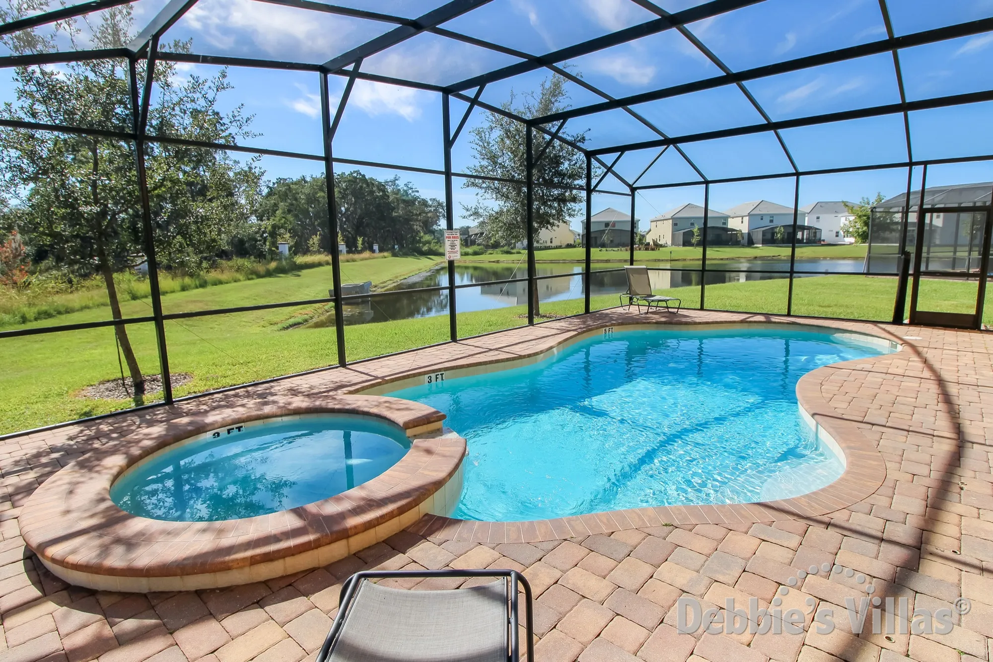 Veranda Palms villa in Kissimmee with a lake view from the south-facing pool deck