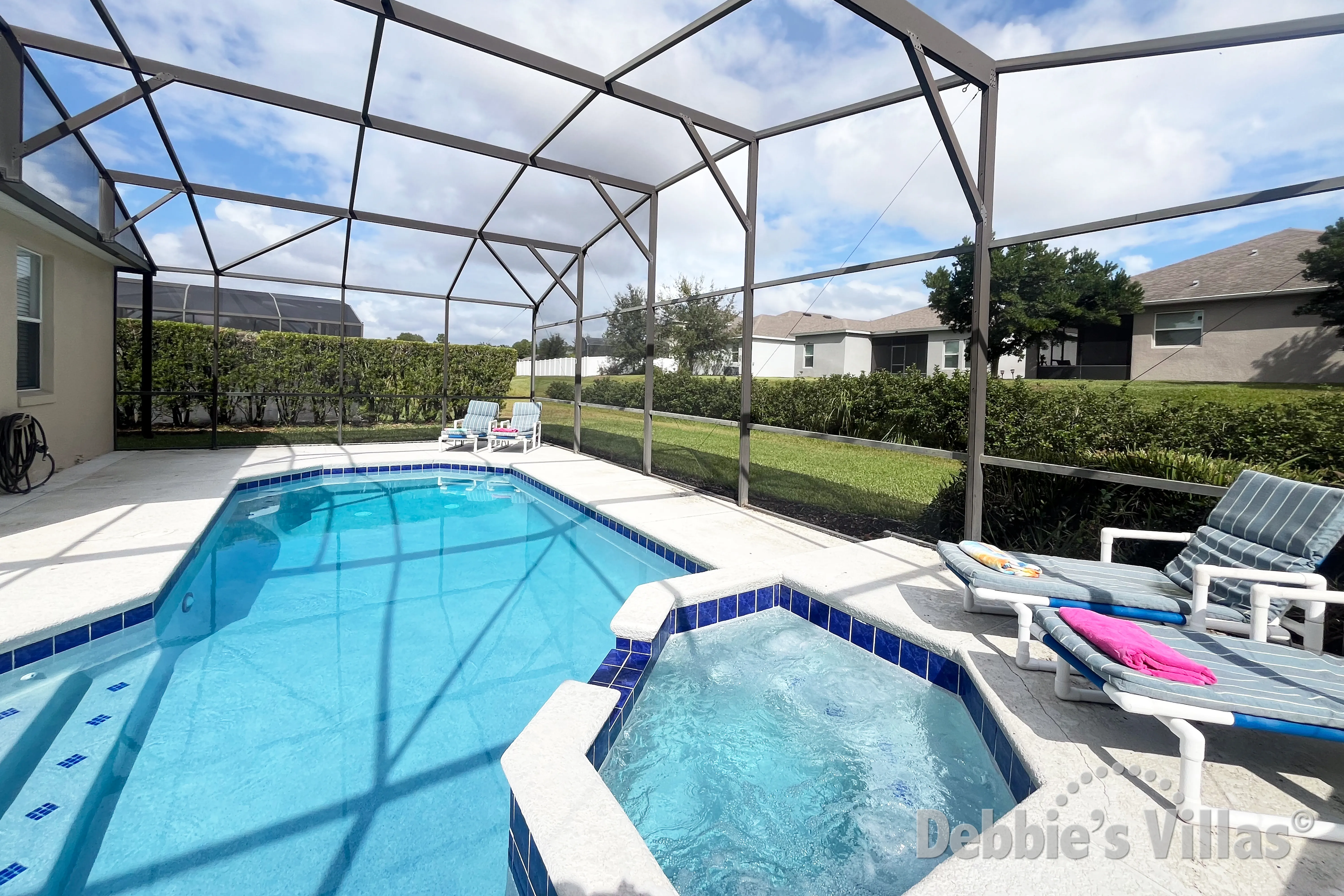 Have a long soak in the soothing spa at this Davenport vacation villa