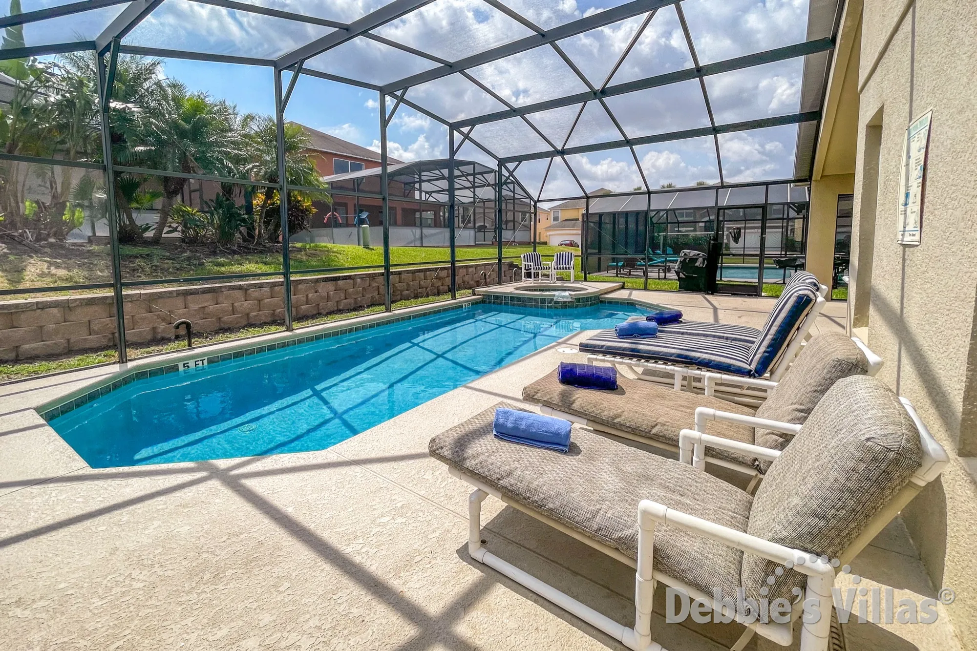 Emerald Island vacation villa with a southeast-facing private pool and spa