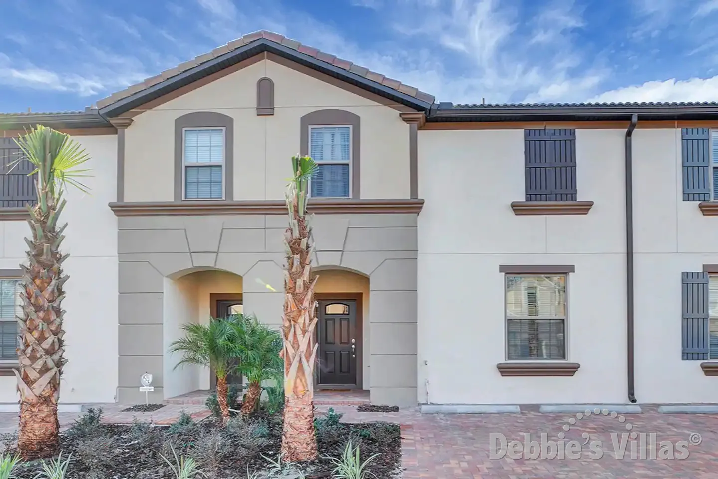 Orlando vacation home, close to Disney World, south-facing private splash pool, gated resort 