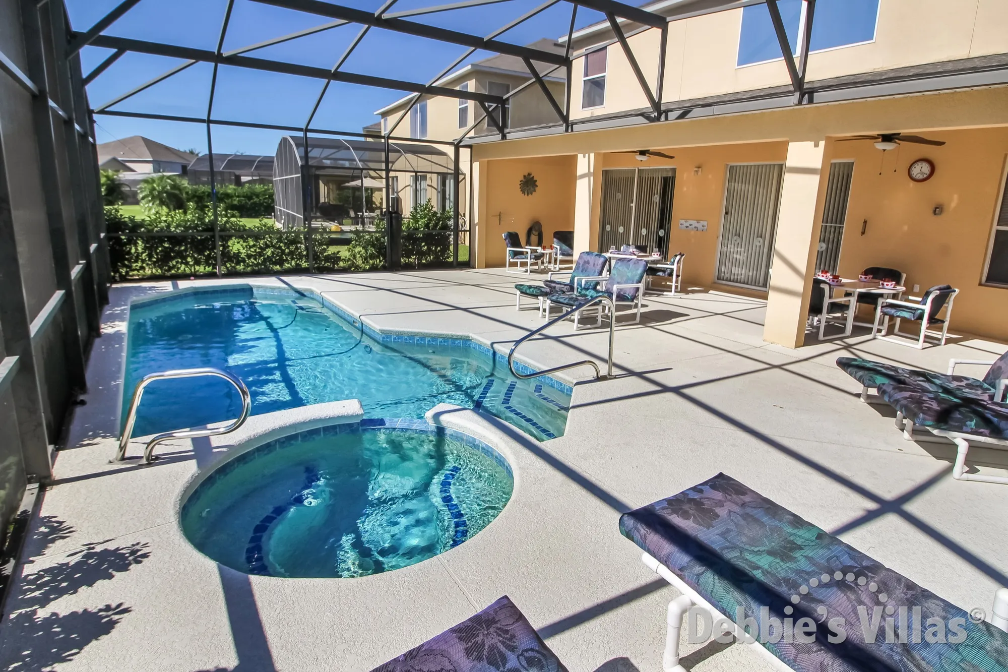 Emerald Island vacation villa with south-facing private pool and spa