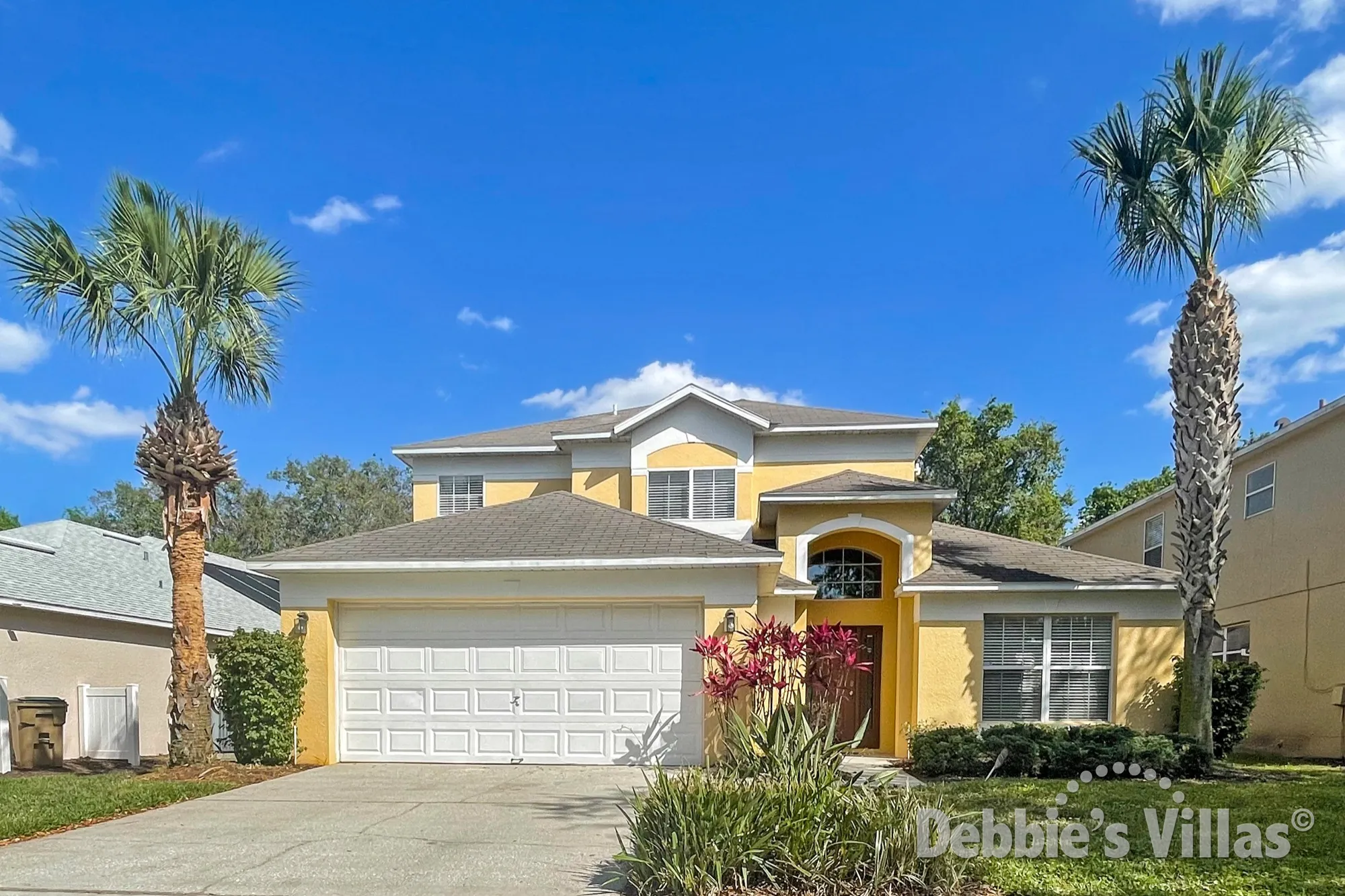 Kissimmee vacation villa, close to Disney, private pool, hot tub, scenic view, games room