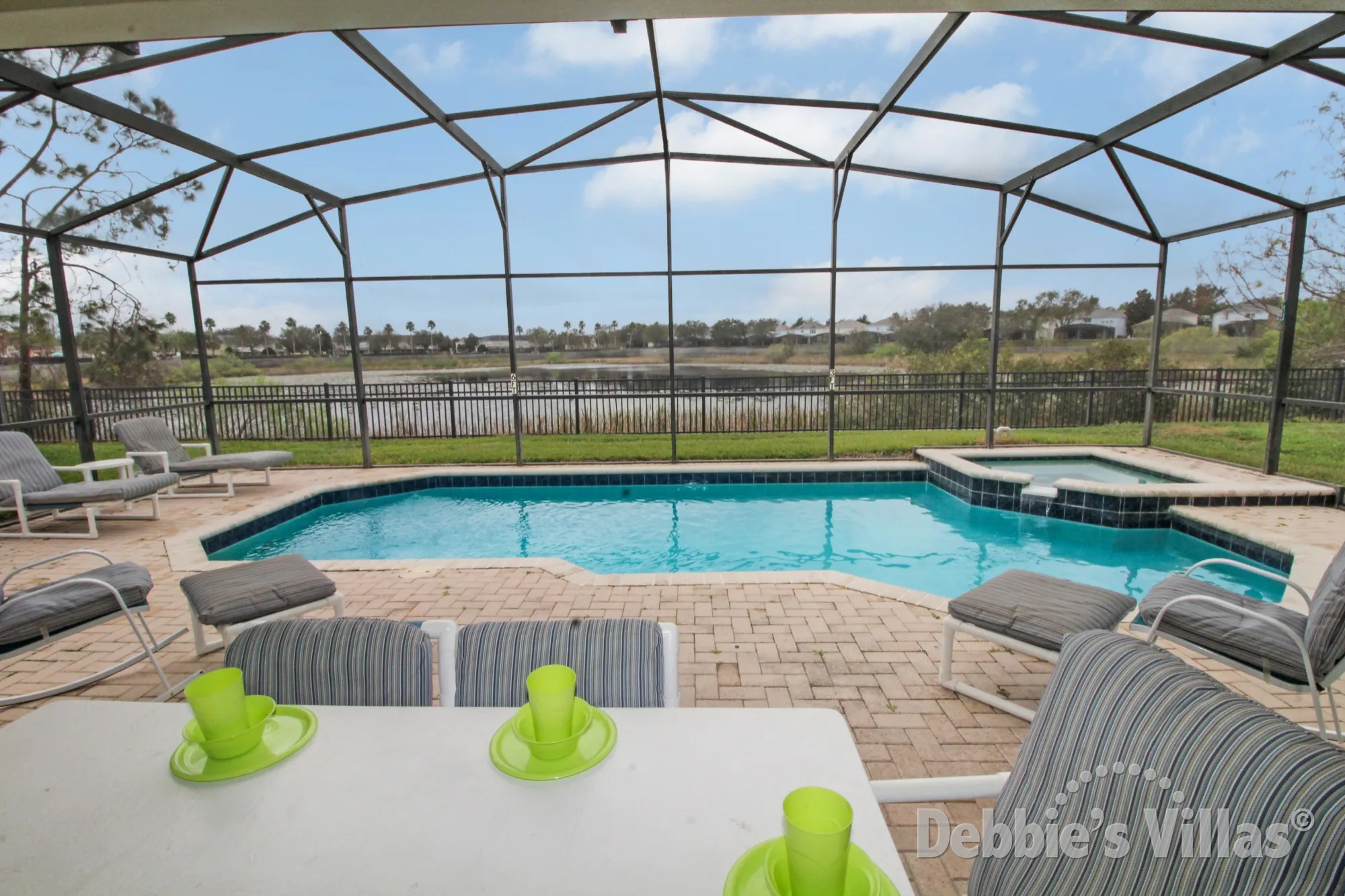 Windsor Hills vacation villa in Kissimmee with a south-facing private pool and spa