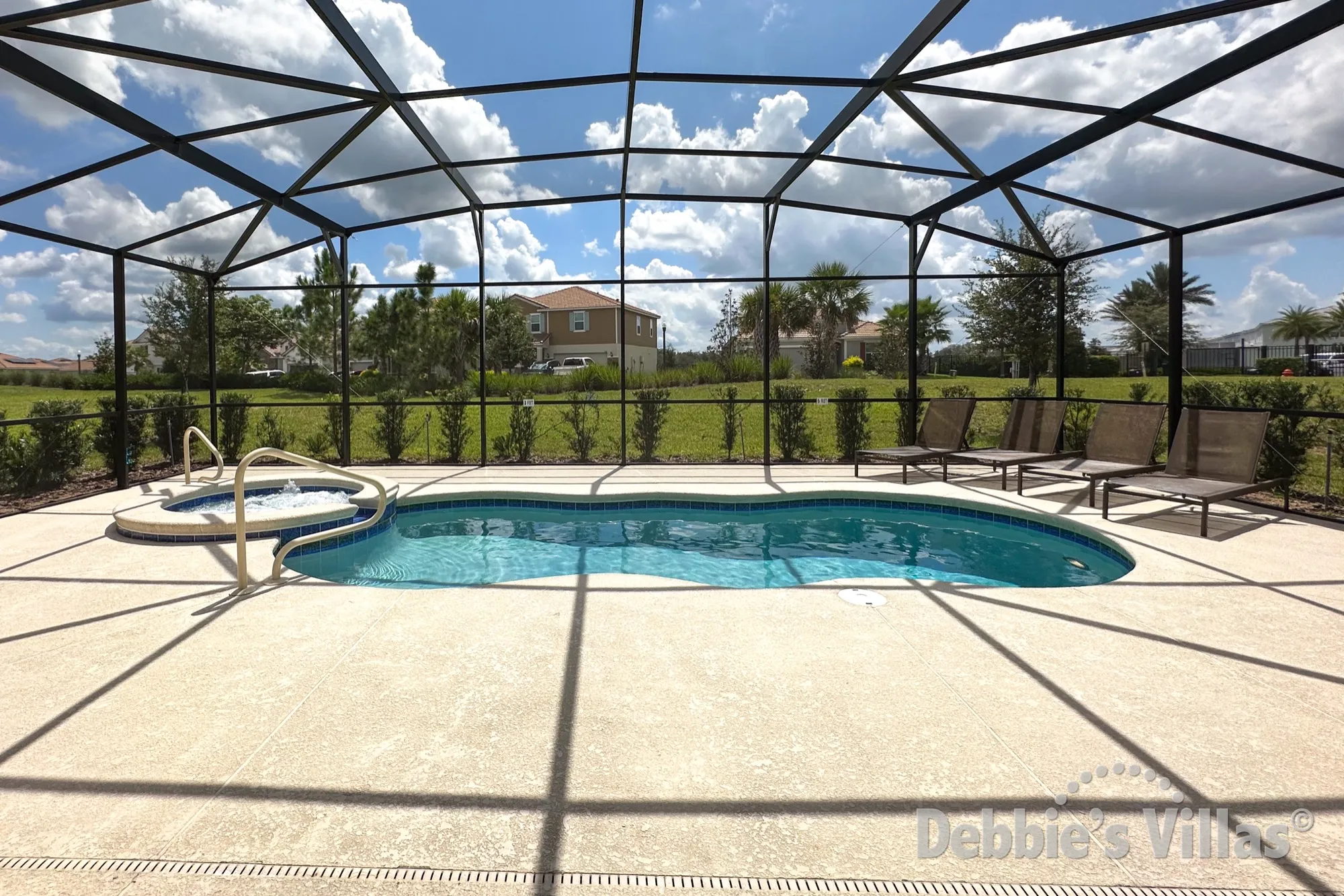 Stunning south-facing pool and spa at this Solterra vacation villa