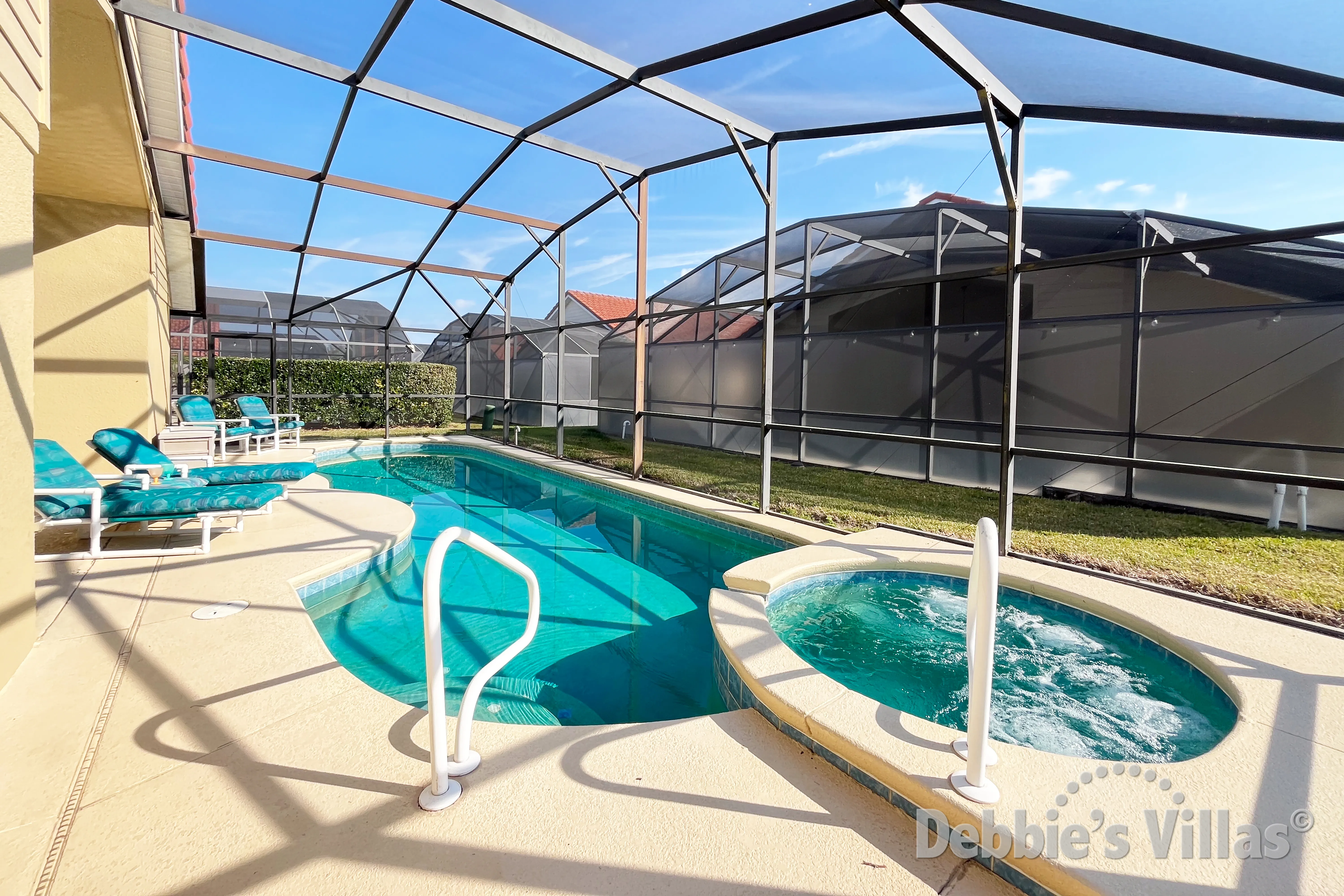 Private pool and spa at this vacation villa on Solana in Davenport