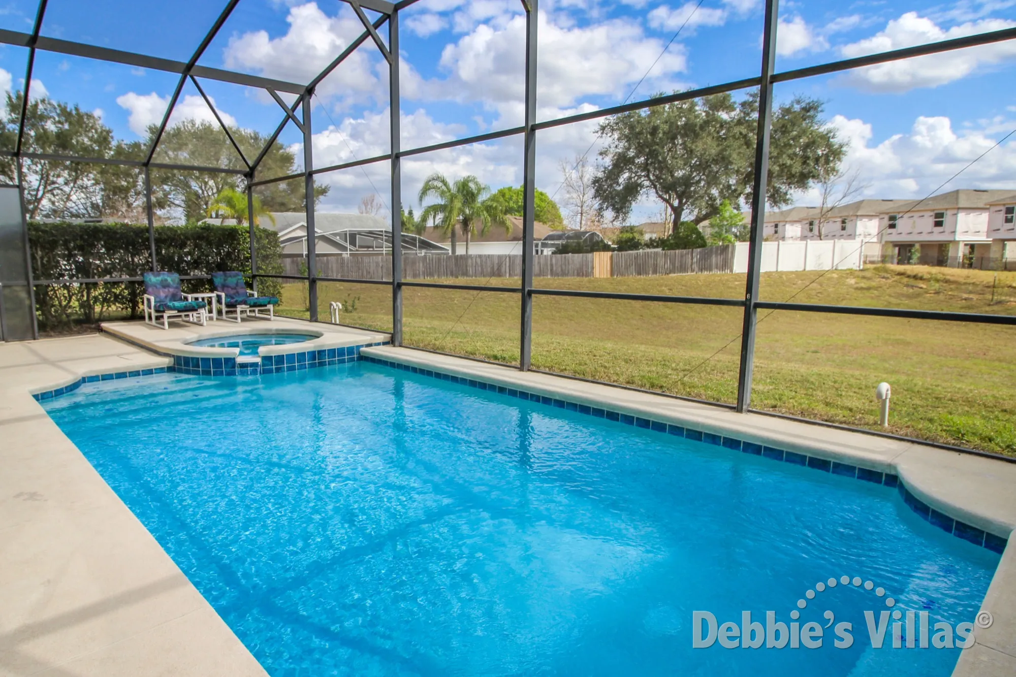 Tuscan Hills villa in Davenport with a south-facing private pool and spa