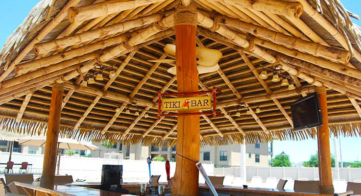 Communities in Orlando with Tiki Bars