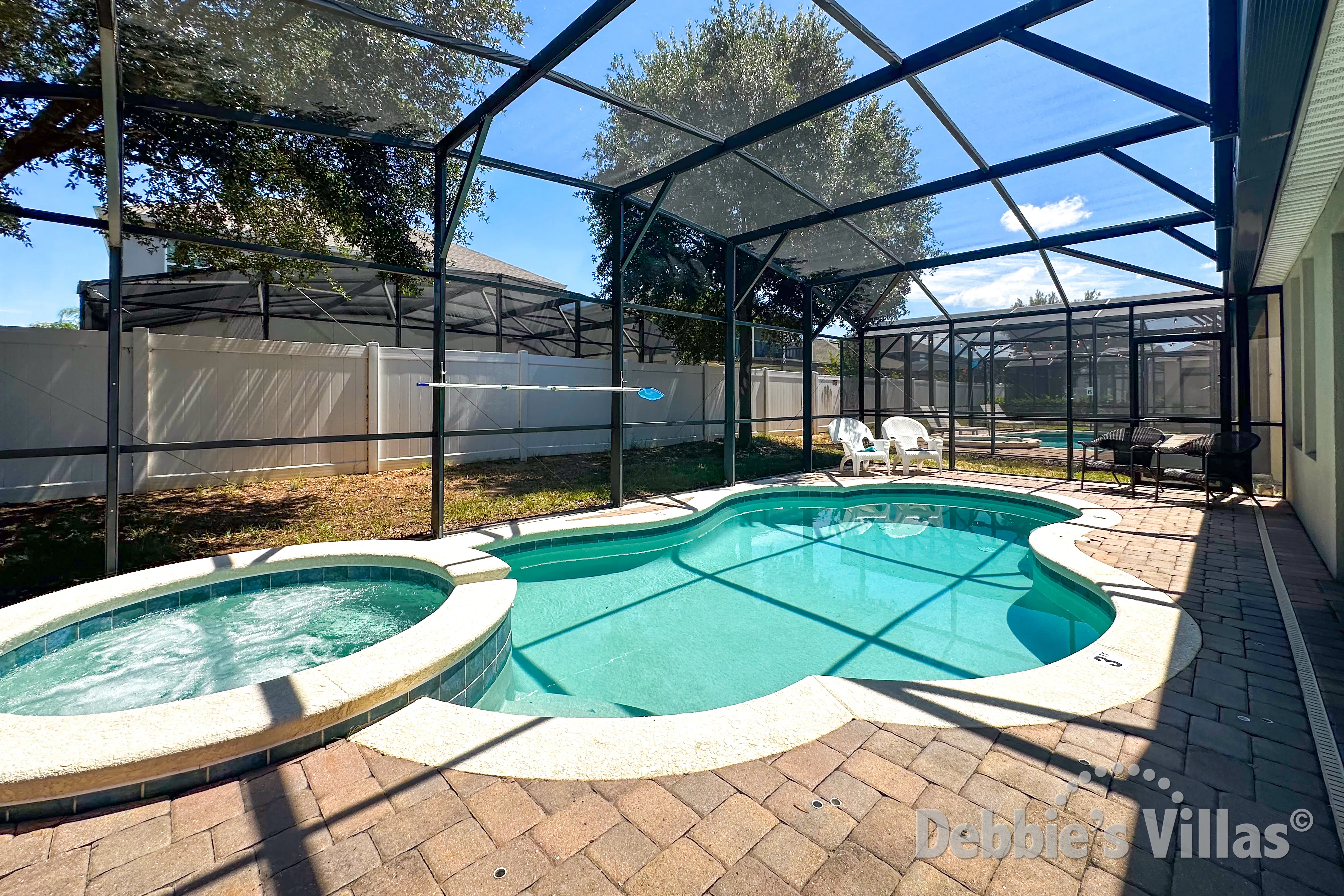 Private pool and spa at this vacation villa on The Dales in Davenport