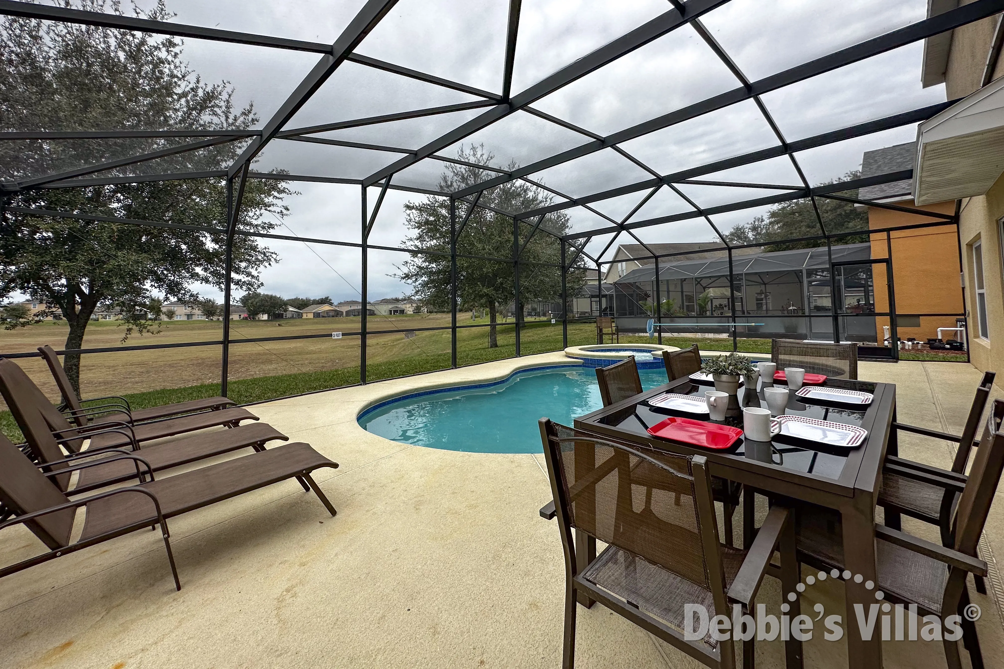 Plenty of seating on this west-facing pool deck on Marbella North