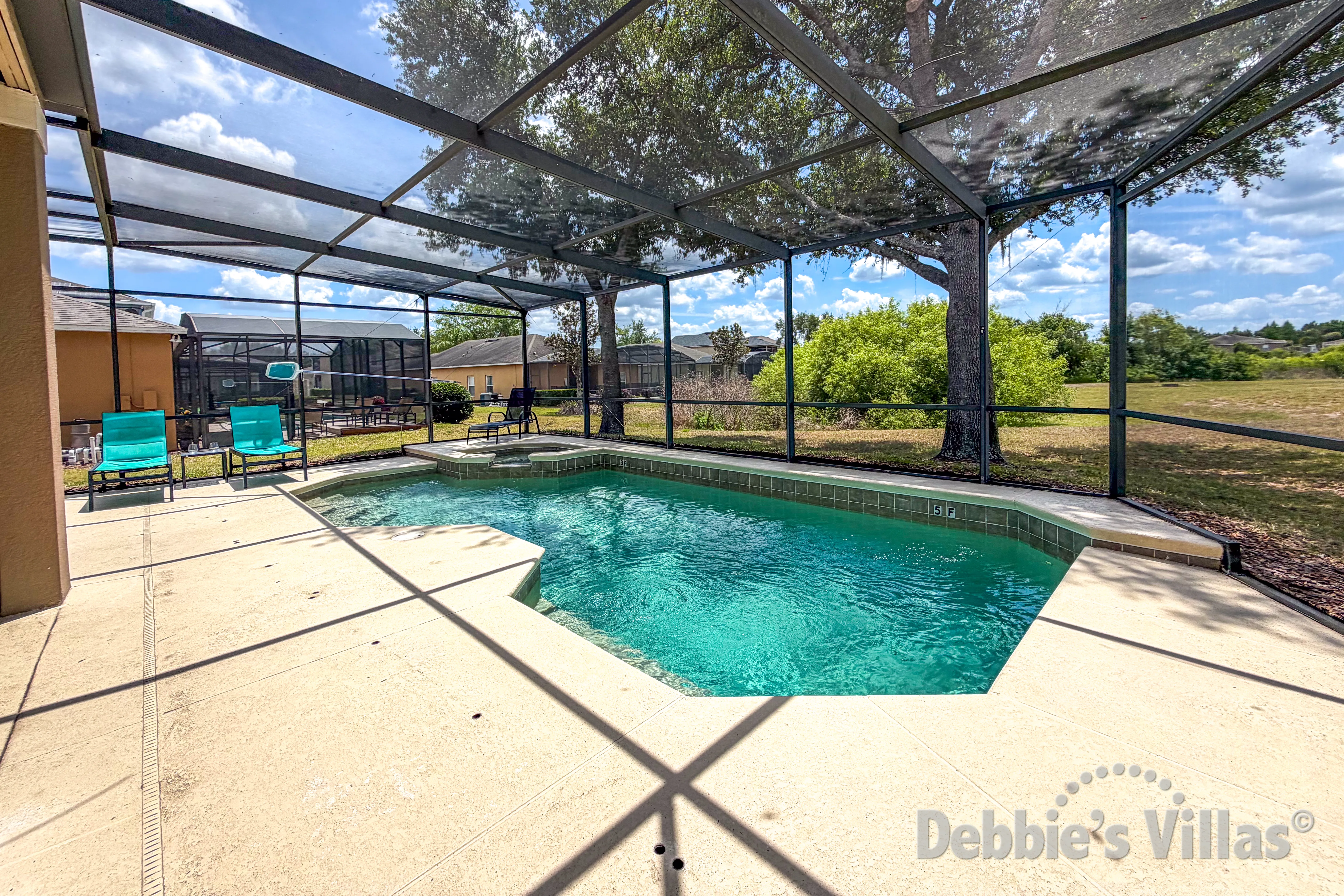 Southwest-facing pool and spa at this vacation villa on The Shire at West Haven in Davenport 