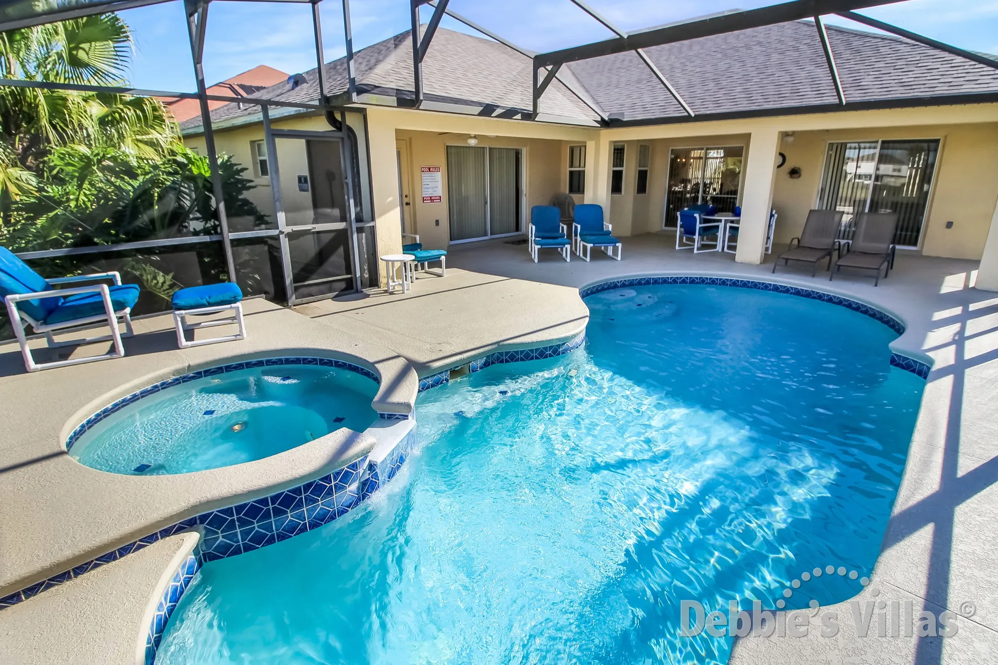 North and west-facing double aspect pool deck on Tuscan Ridge